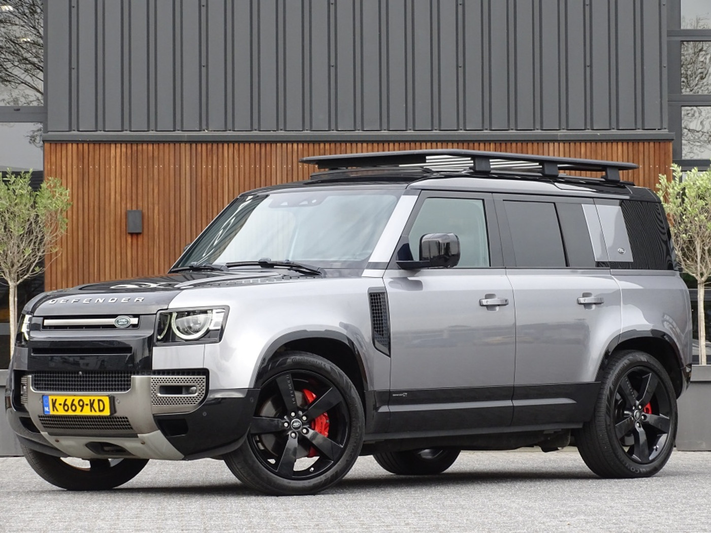 Land Rover Defender 3.0 P400 110 X 7 pers. X-Dynamic / Meridan / LED / *NAP* 2021 - voorkant