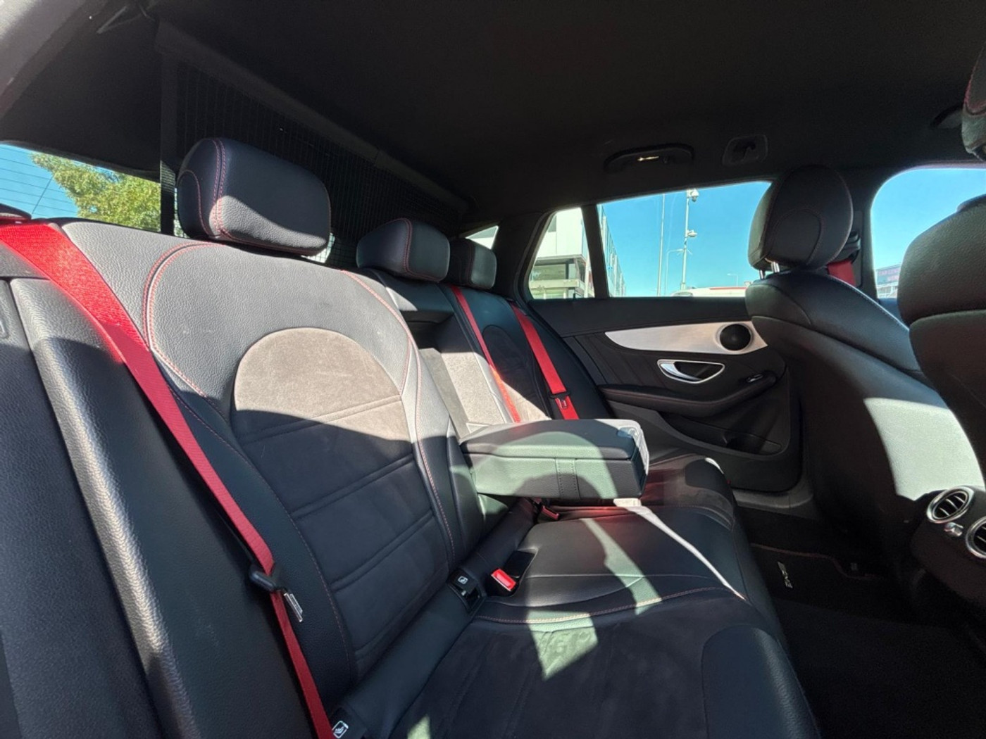 Foto van Mercedes-Benz AMG C 43