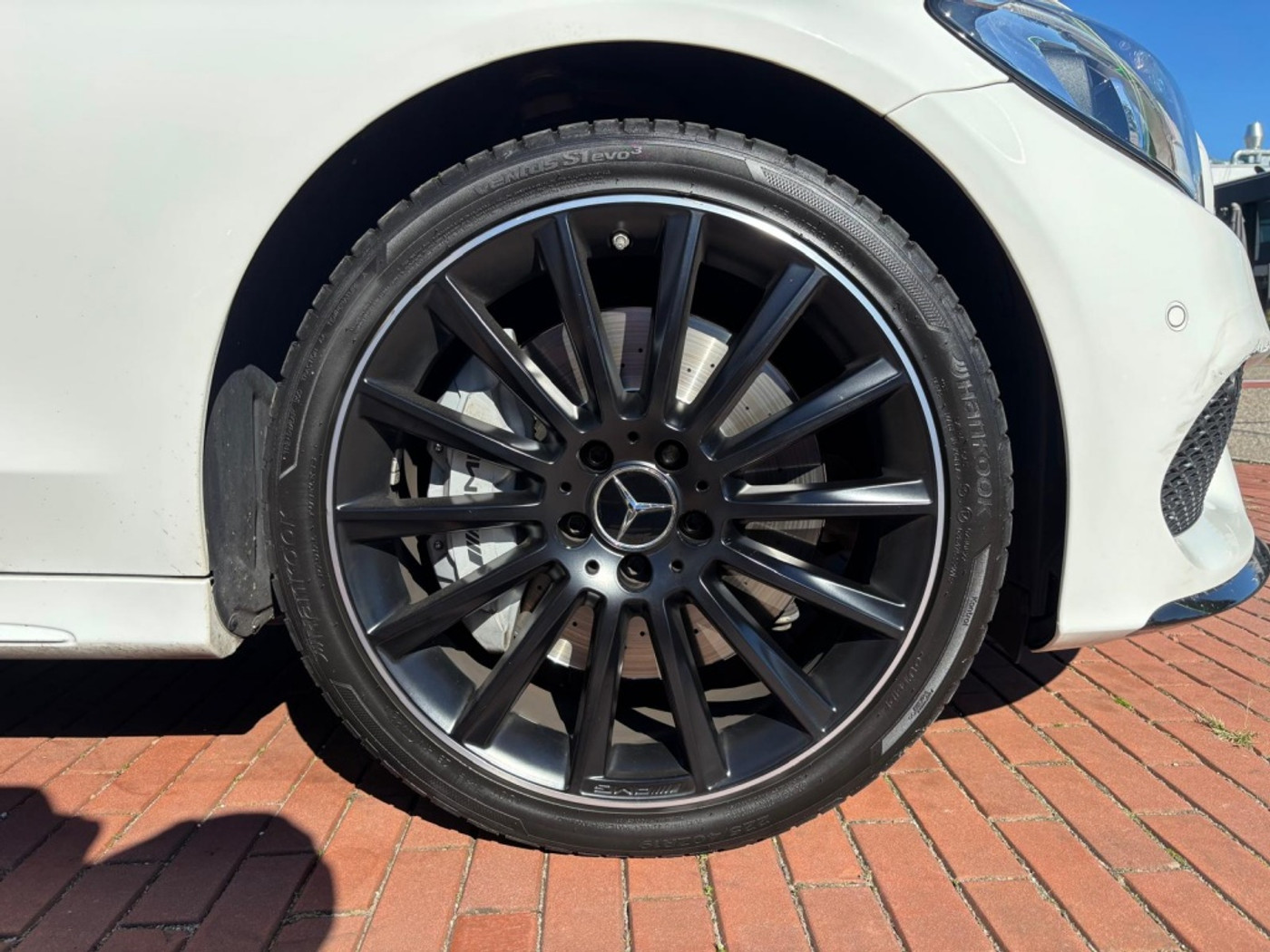 Foto van Mercedes-Benz AMG C 43