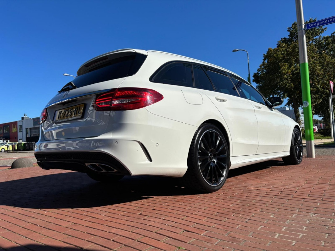 Foto van Mercedes-Benz AMG C 43