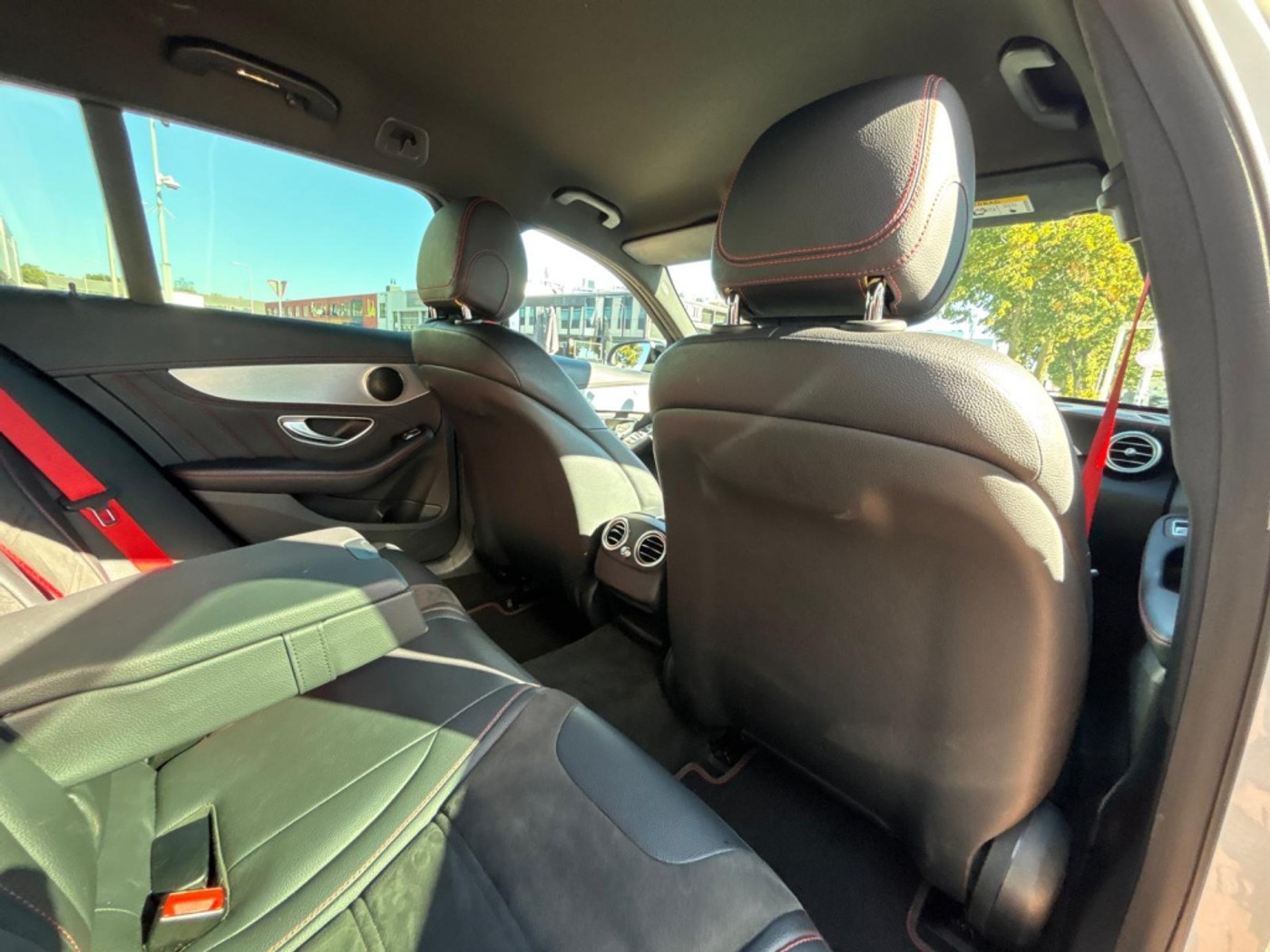 Foto van Mercedes-Benz AMG C 43