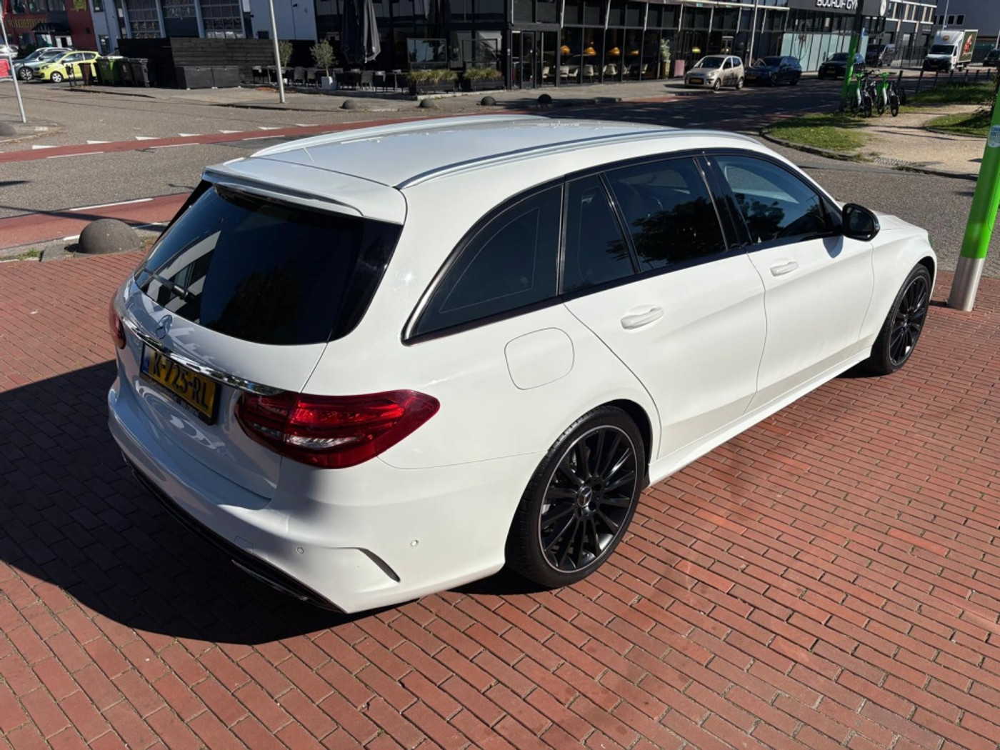 Foto van Mercedes-Benz AMG C 43