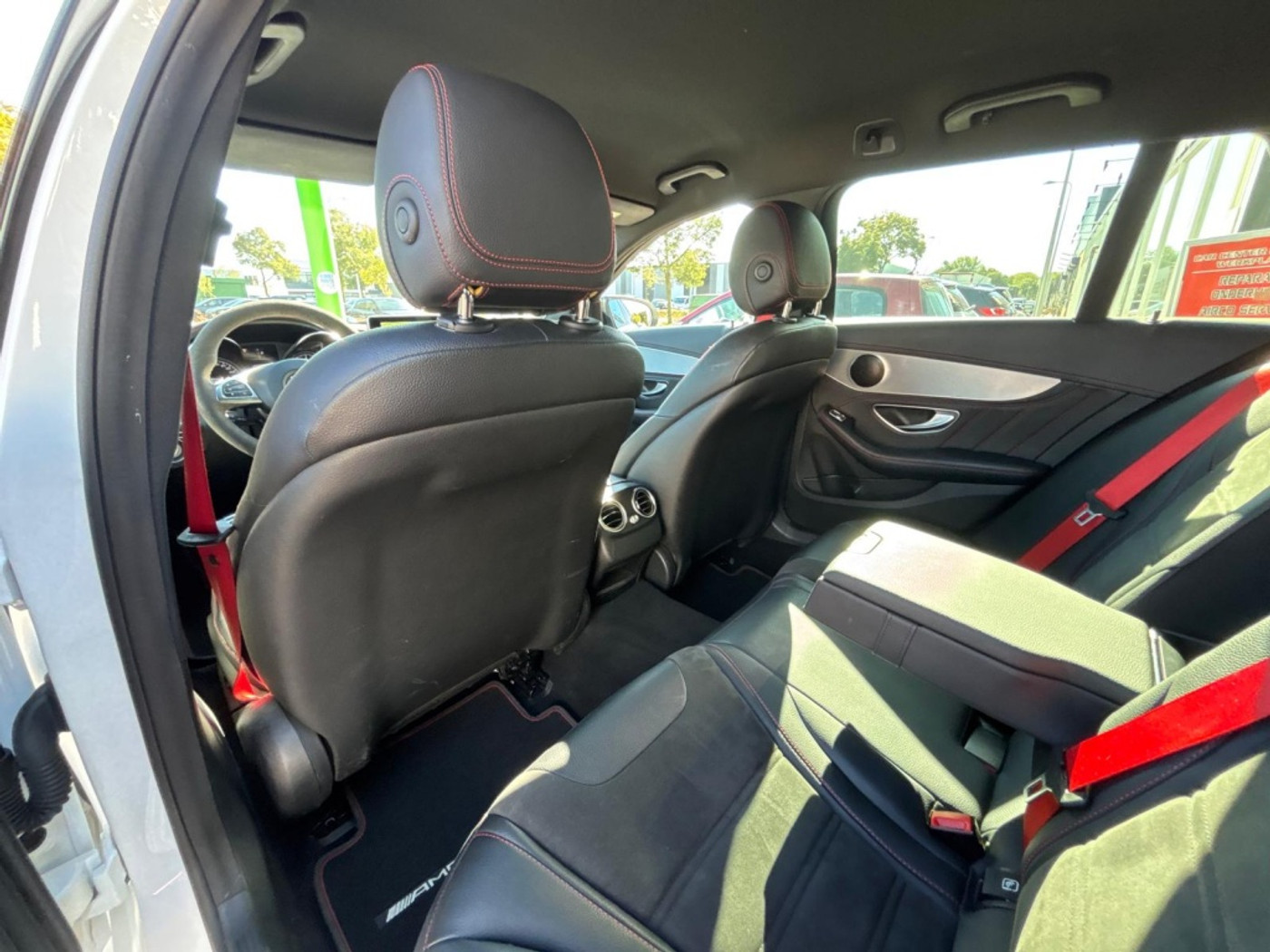 Foto van Mercedes-Benz AMG C 43