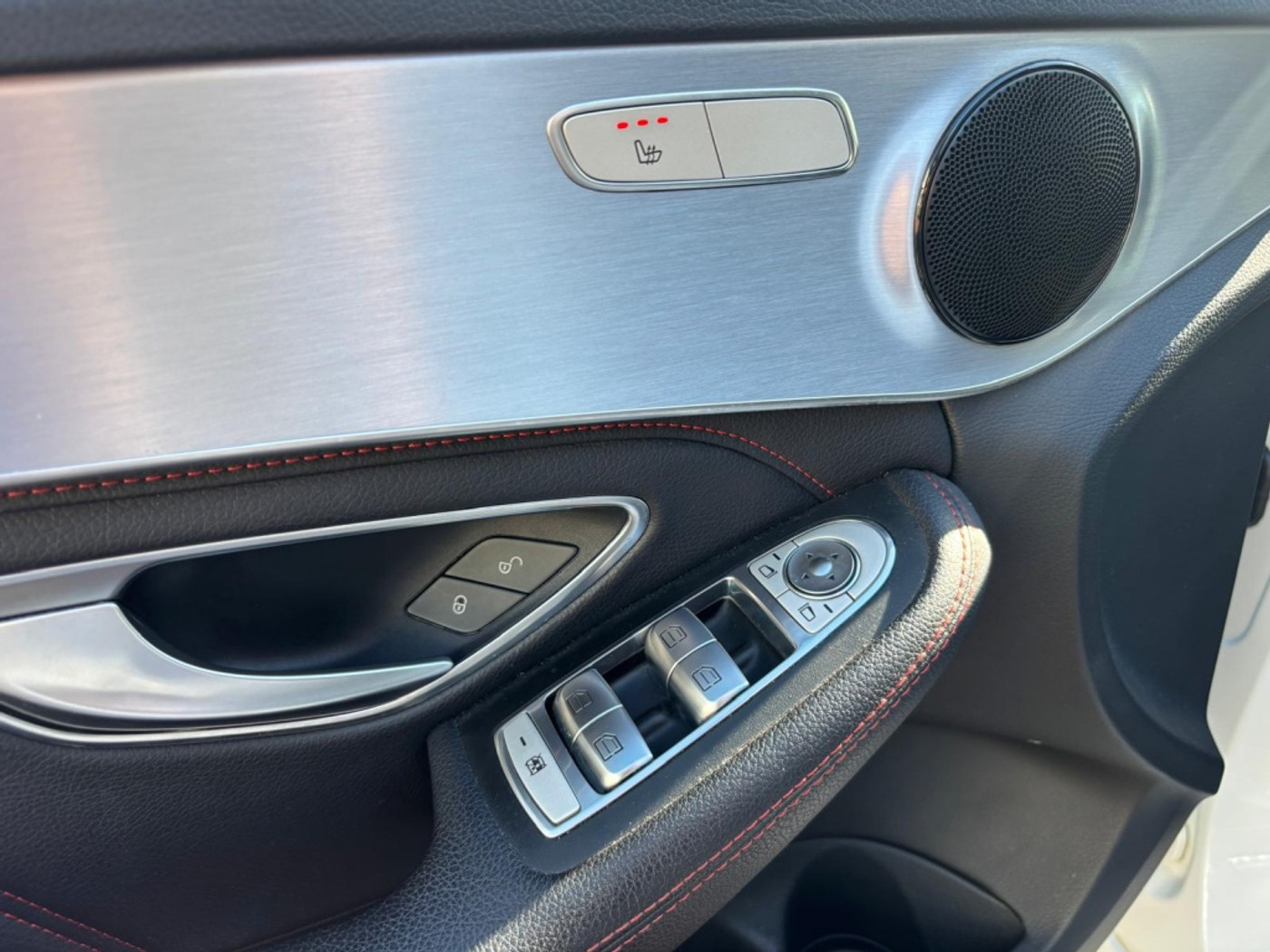 Foto van Mercedes-Benz AMG C 43