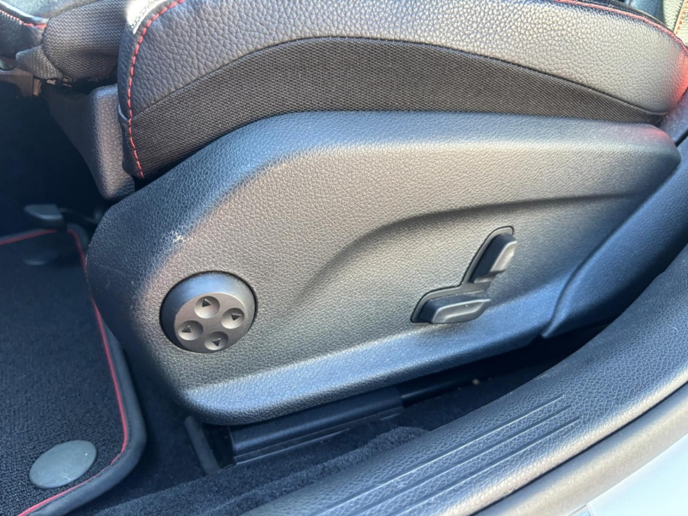 Foto van Mercedes-Benz AMG C 43