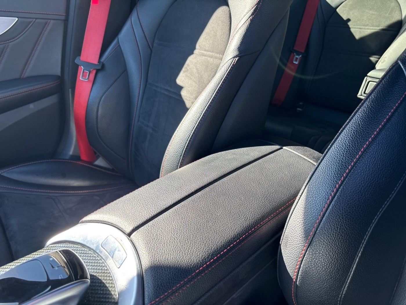 Foto van Mercedes-Benz AMG C 43