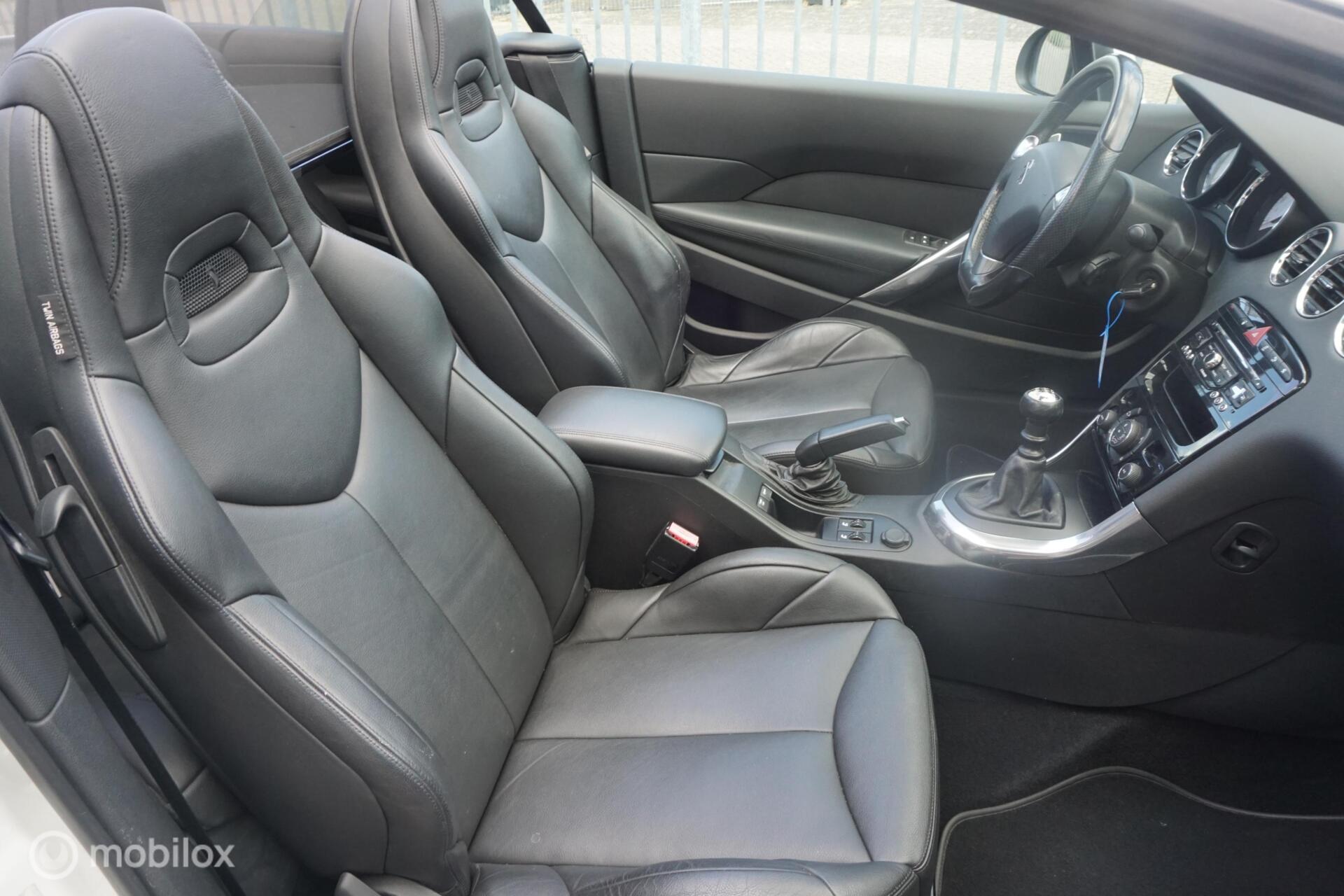 Foto van Peugeot 308 CC