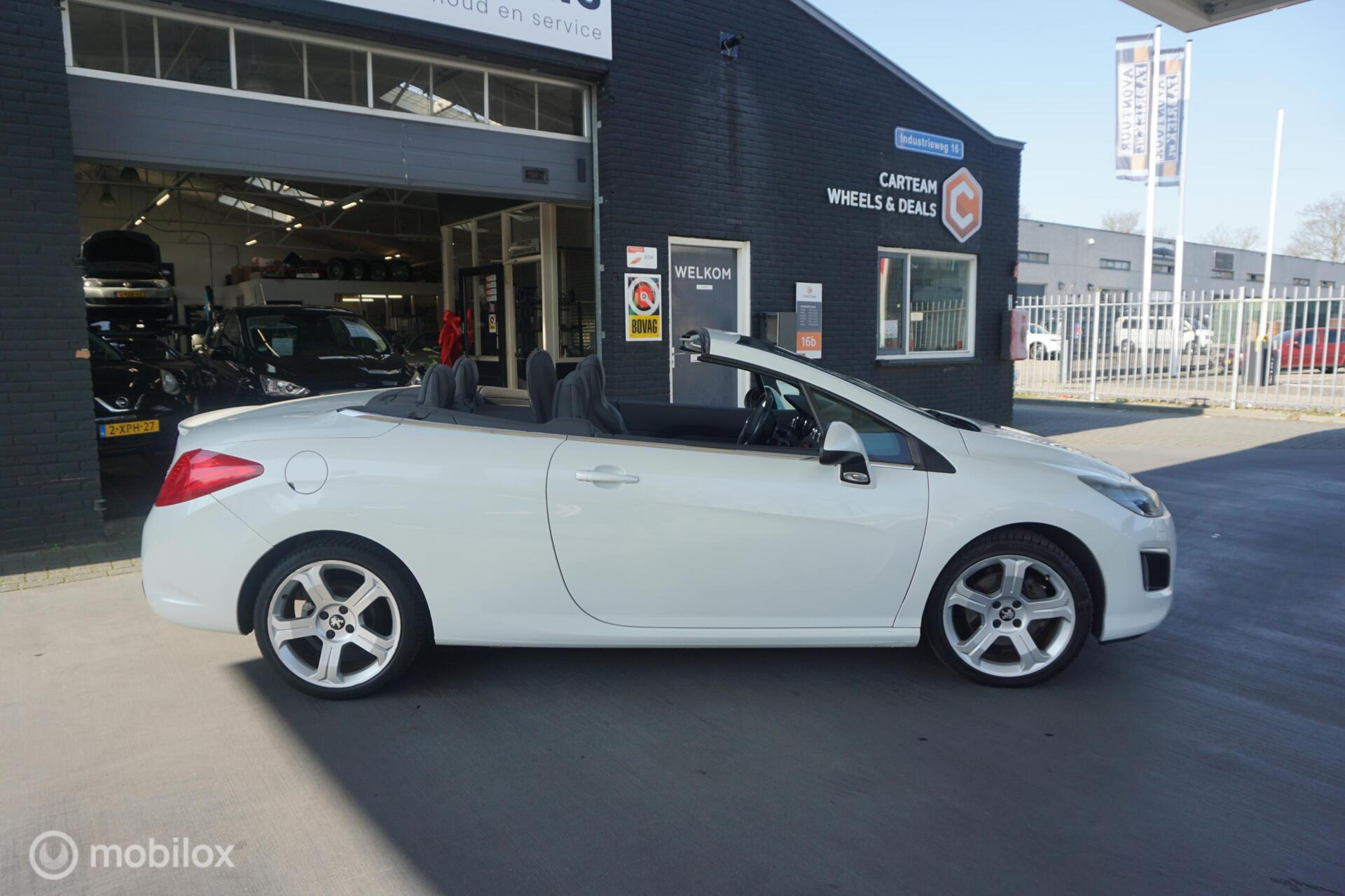 Foto van Peugeot 308 CC