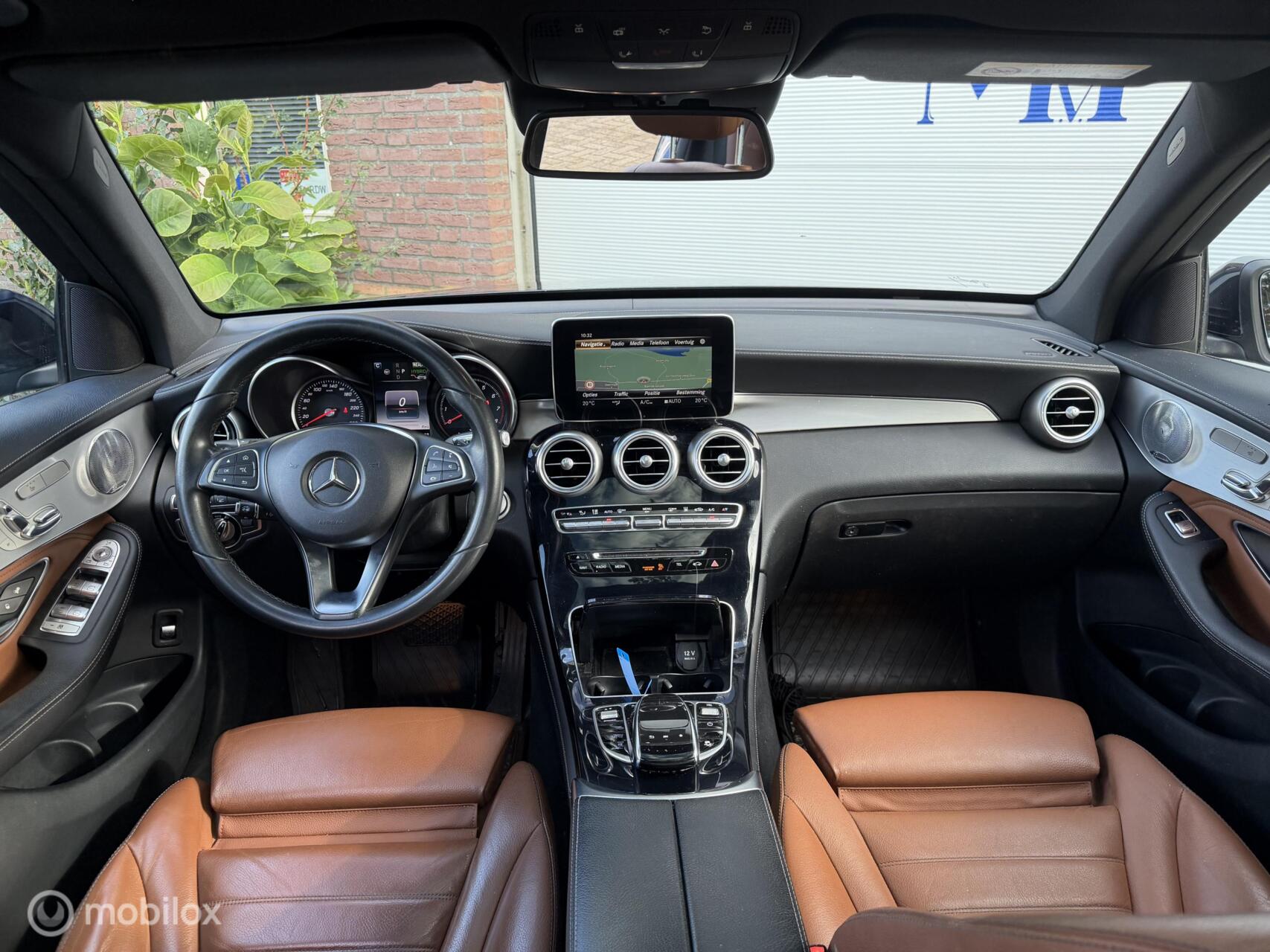 Foto van Mercedes-Benz GLC 350 E 4Matic
