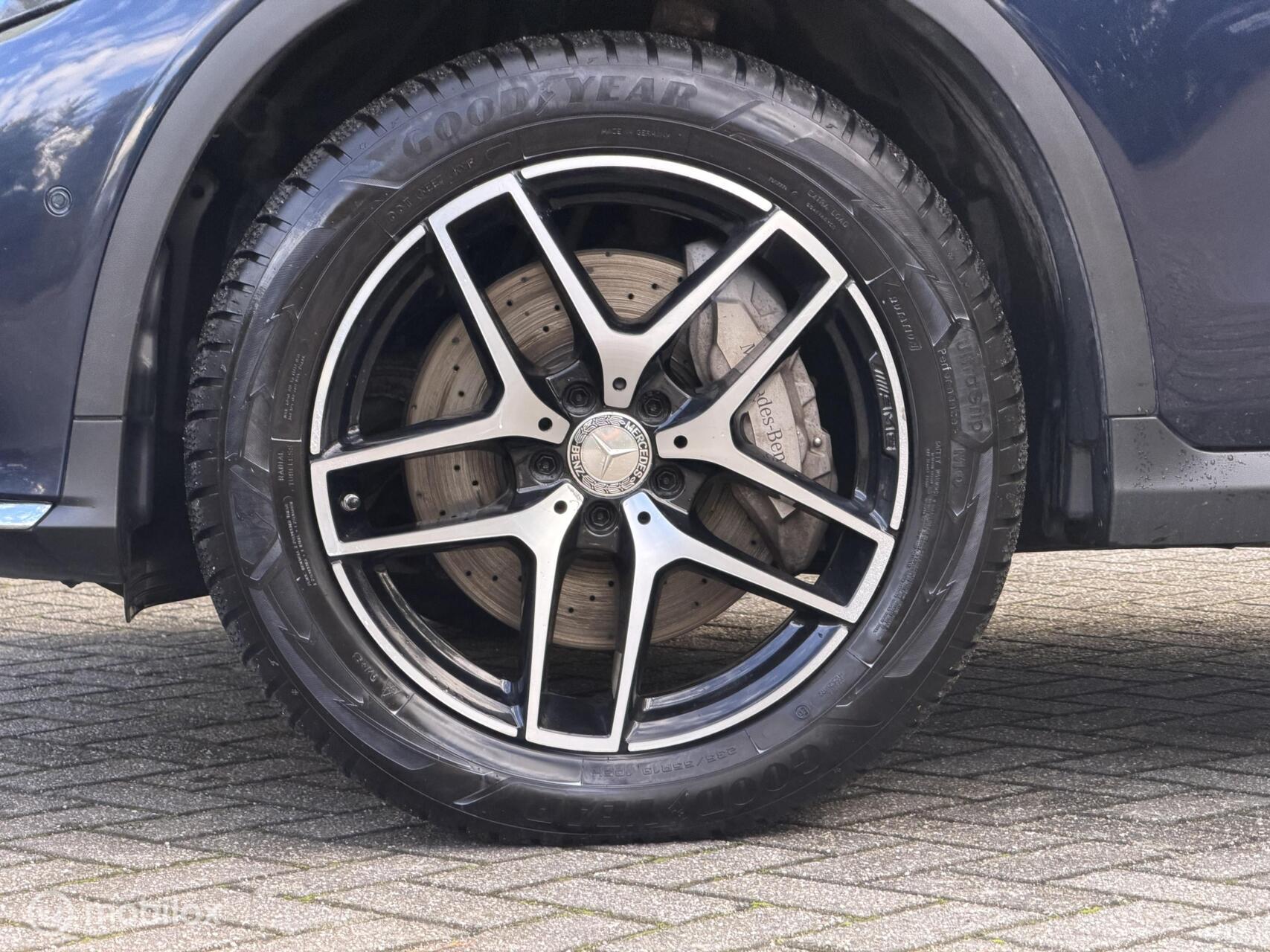 Foto van Mercedes-Benz GLC 350 E 4Matic
