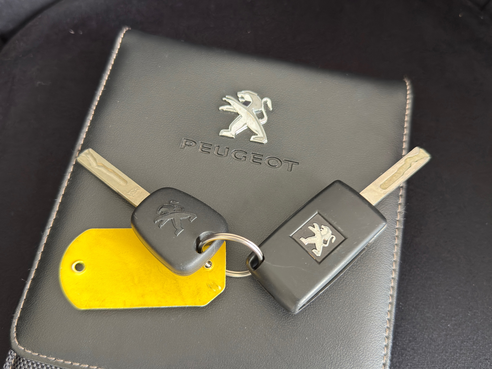 Foto van Peugeot RCZ