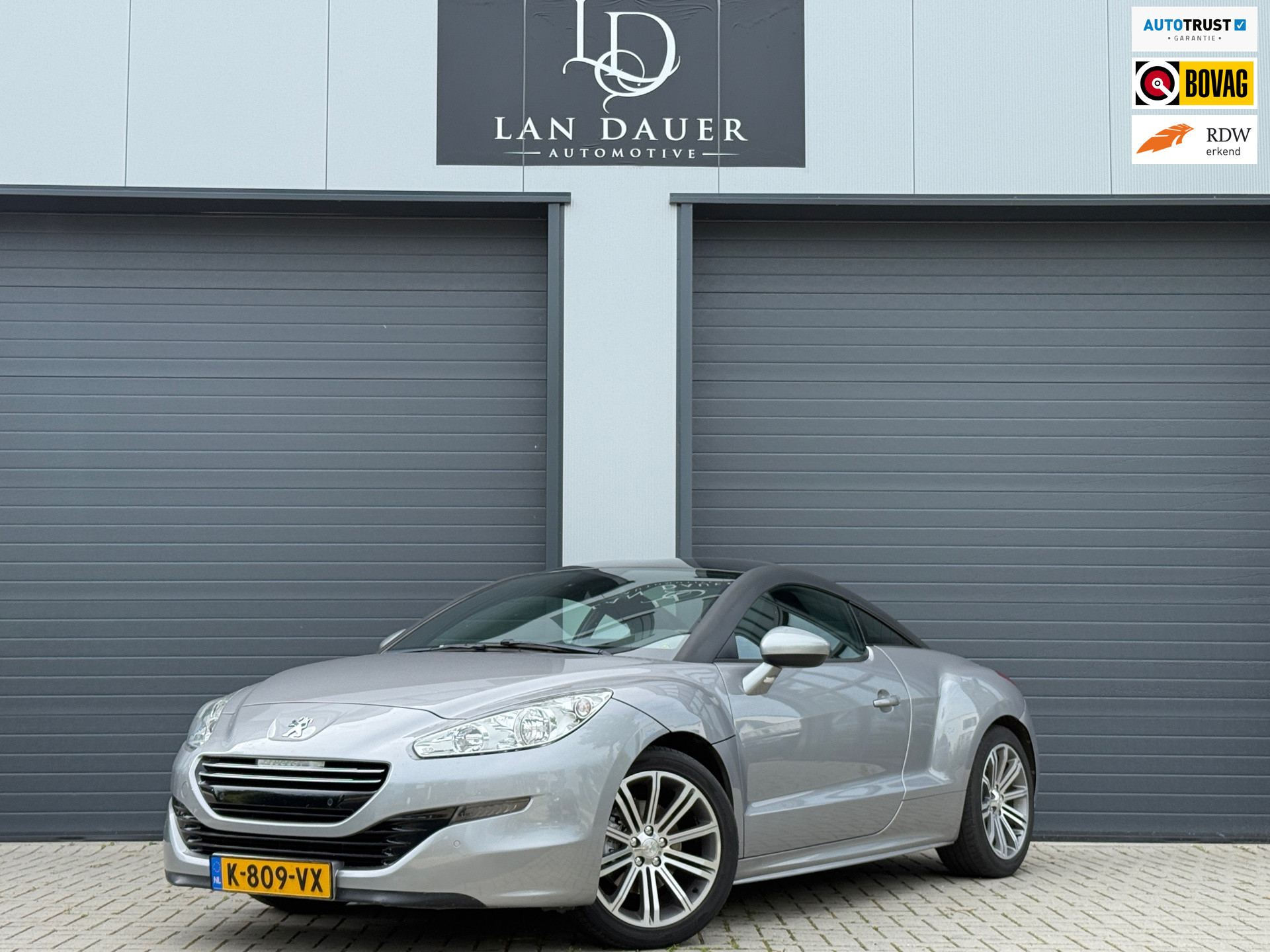 Peugeot RCZ 1.6 THP / PARKEERSENSOREN / OH BOEKEN AANWEZIG 2015 - voorkant
