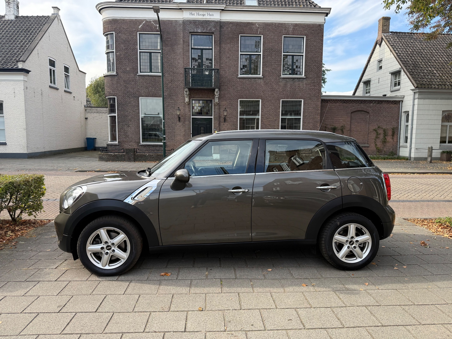 Mini Cooper Countryman 1.6 Cooper Chili LEER EERSTE EIGENAAR DEALER ONDERHOUDEN WEINIG KM 2011 - voorkant