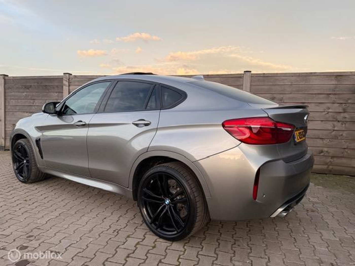Foto van BMW X6 M