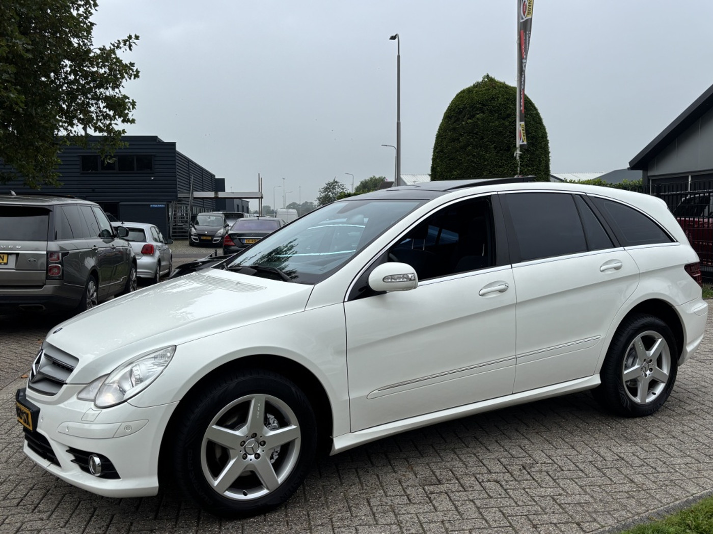 Foto van Mercedes-Benz R 500 4Matic