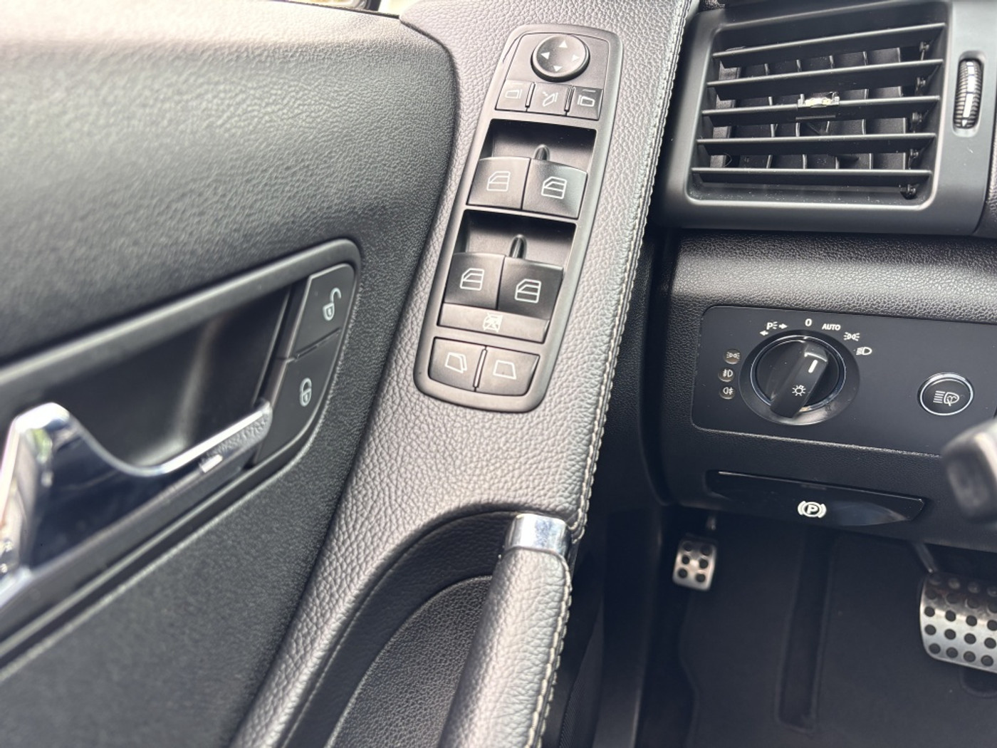 Foto van Mercedes-Benz R 500 4Matic