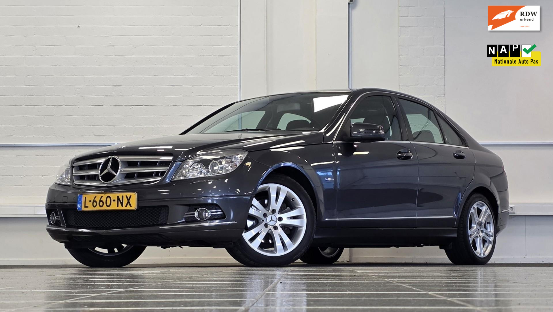 Mercedes-Benz C 180 Cgi 180 CGI BlueEFFICIENCY Business Edition Avantgarde Nieuwe ketting 2011 - voorkant