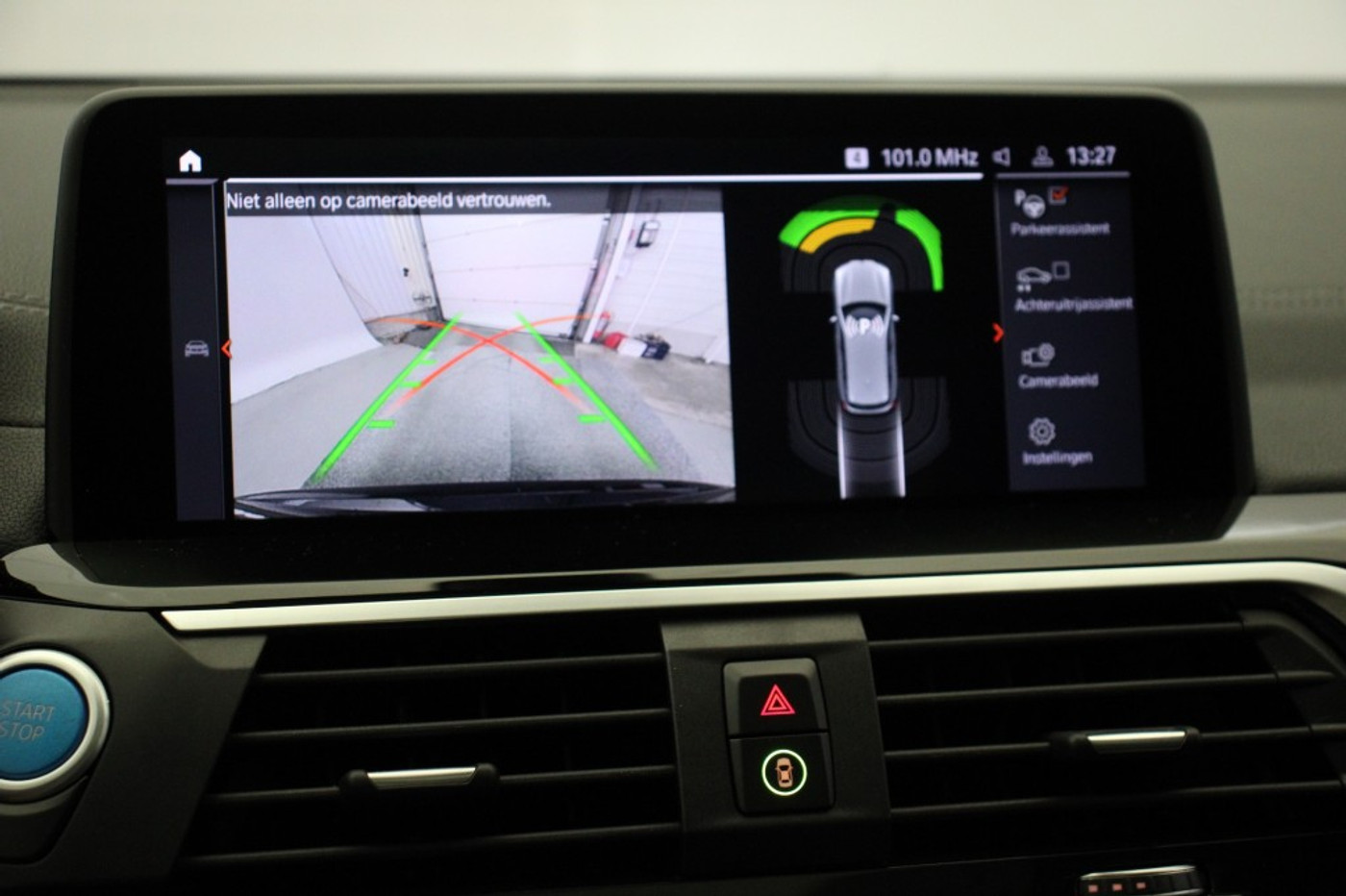 Foto van BMW Ix3
