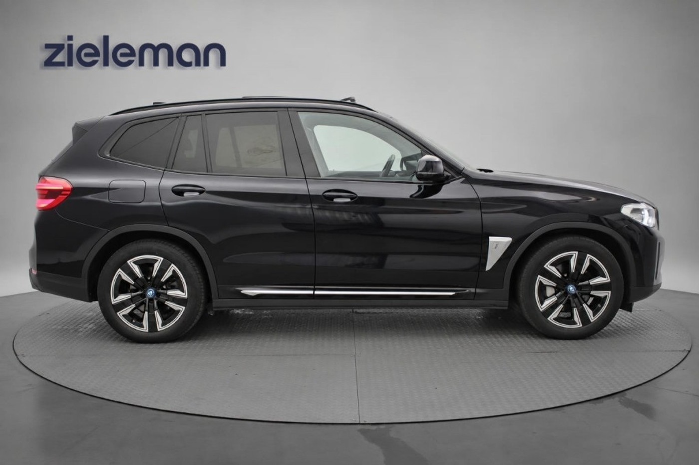 Foto van BMW Ix3