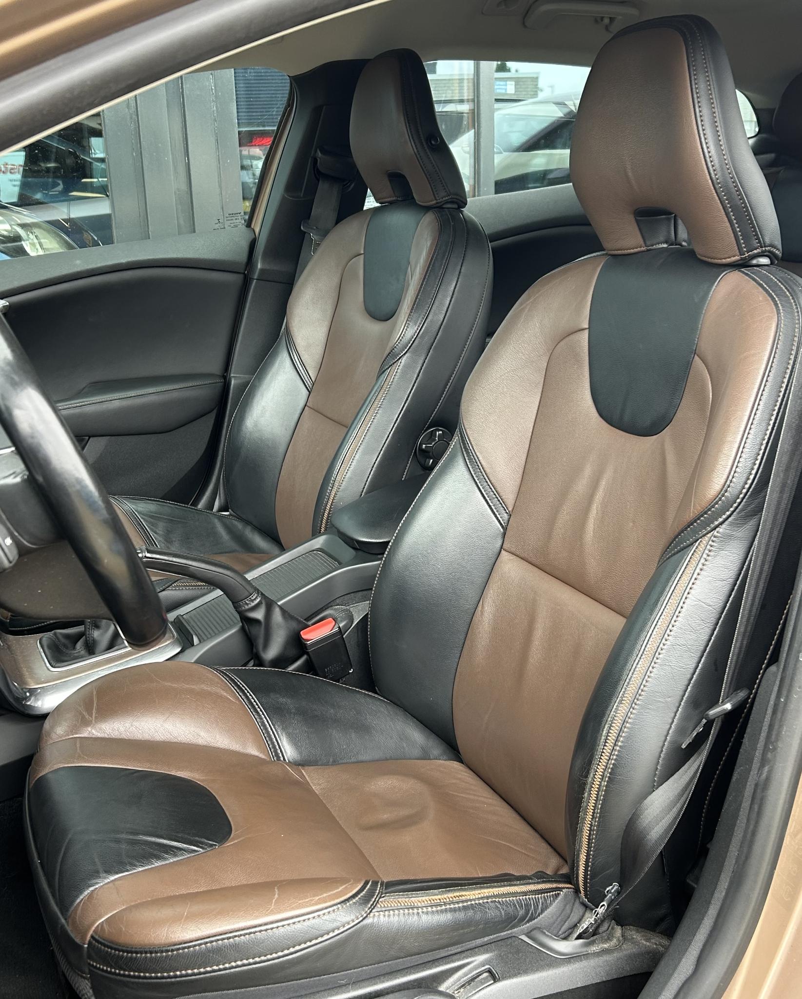 Foto van Volvo V40 Cross Country