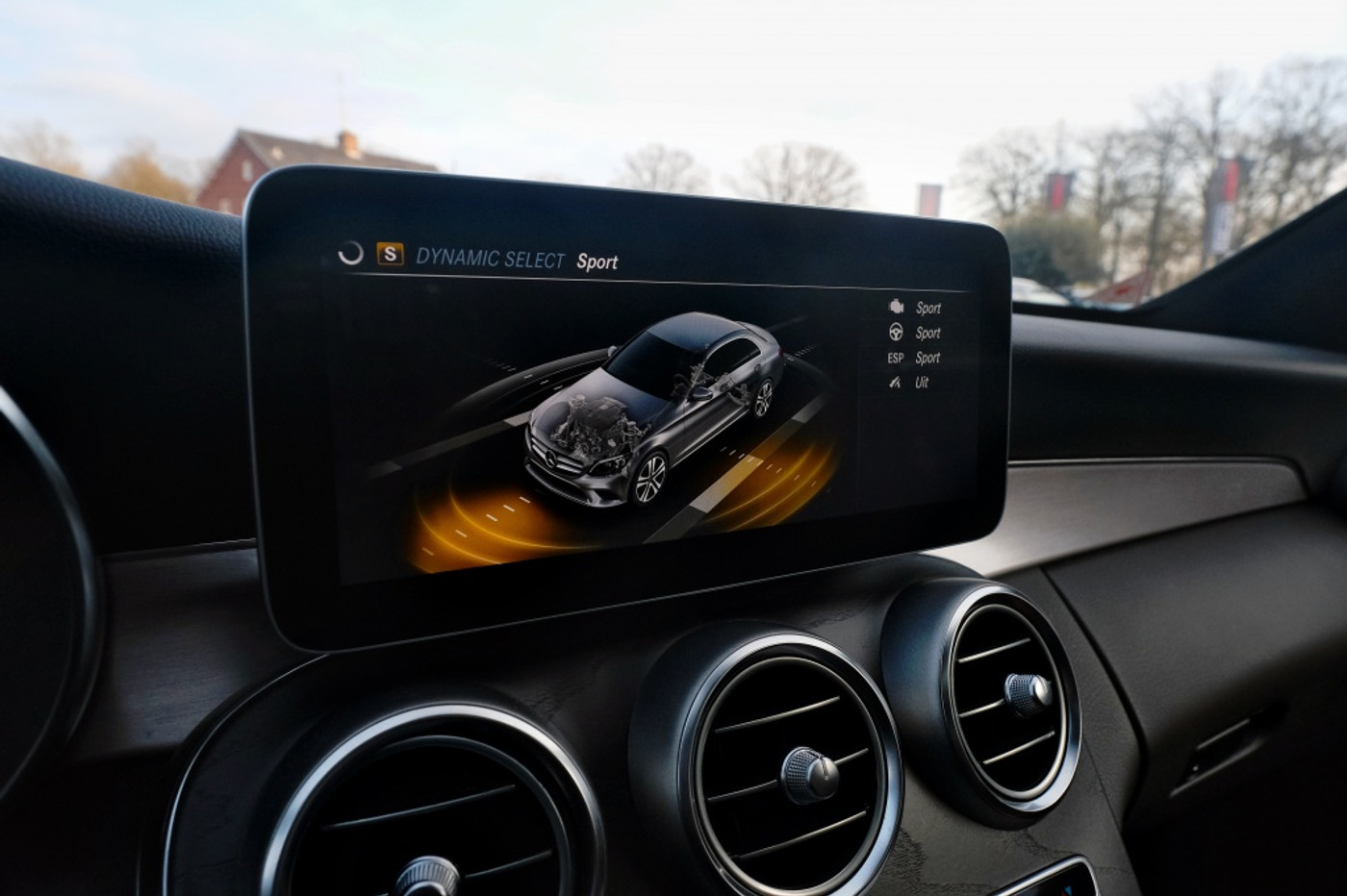 Foto van Mercedes-Benz C 300 E
