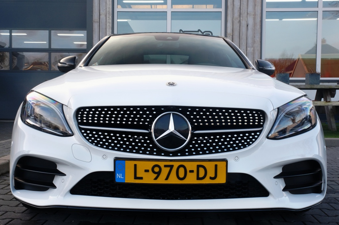 Foto van Mercedes-Benz C 300 E