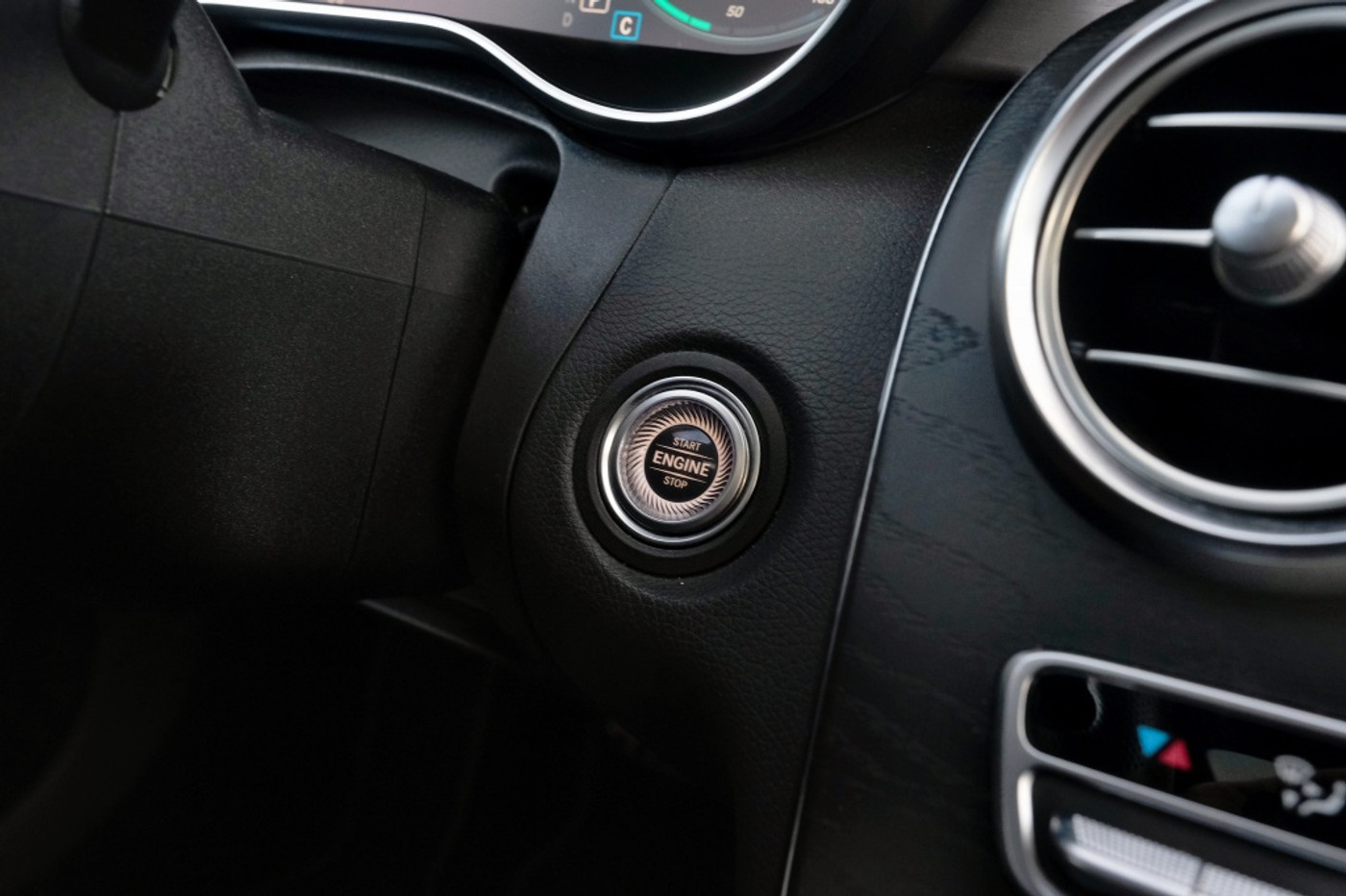 Foto van Mercedes-Benz C 300 E