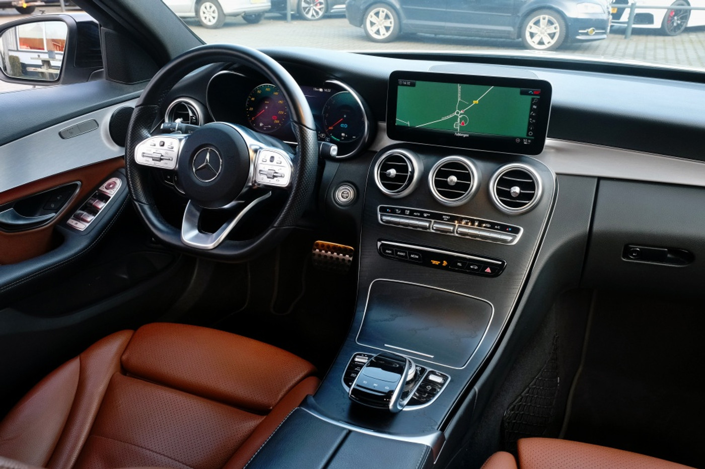 Foto van Mercedes-Benz C 300 E