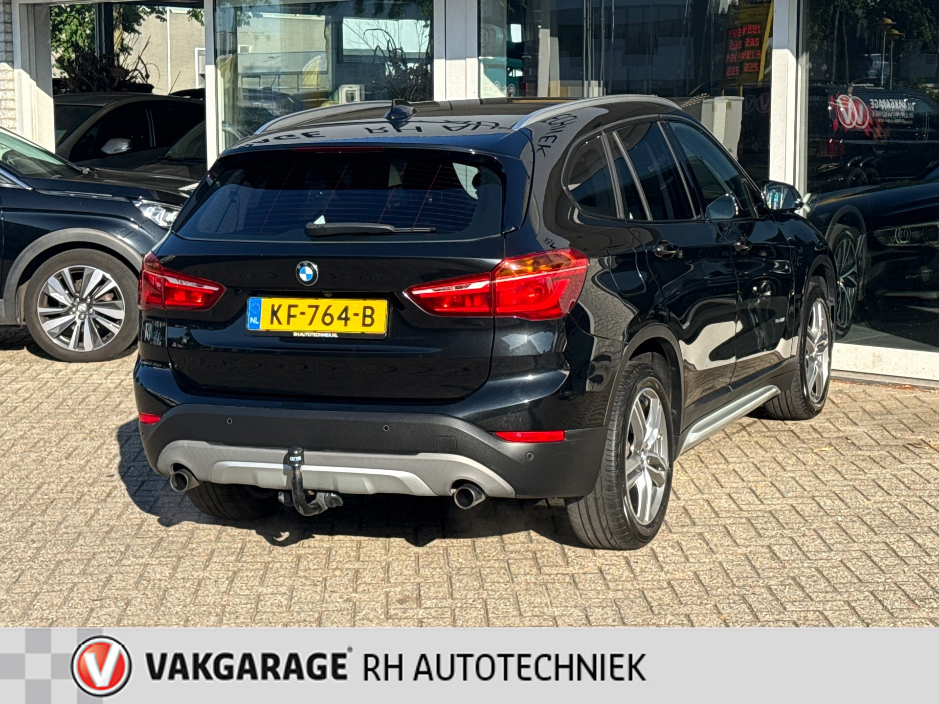 Foto van BMW X1 Xdrive20i