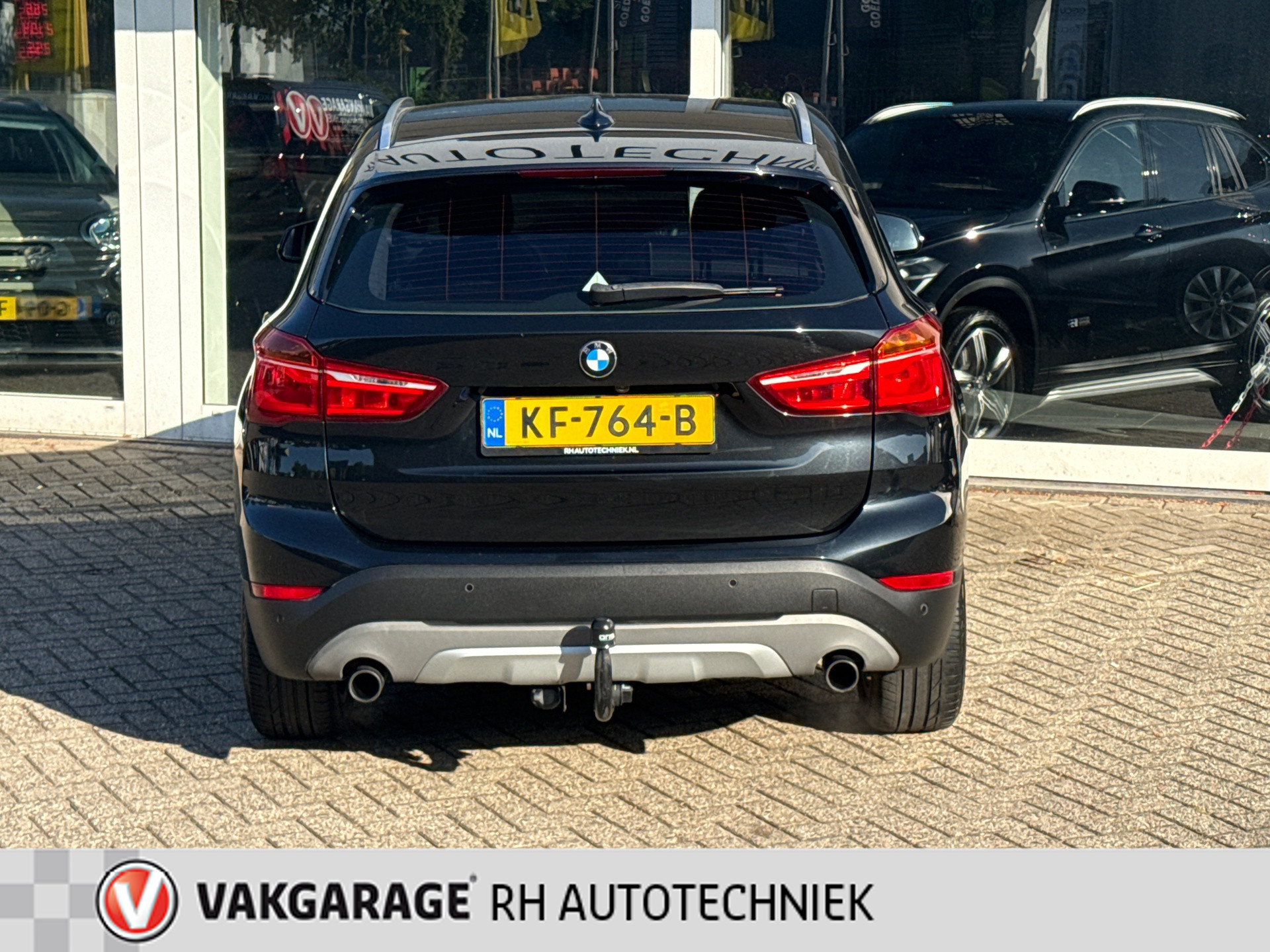 Foto van BMW X1 Xdrive20i