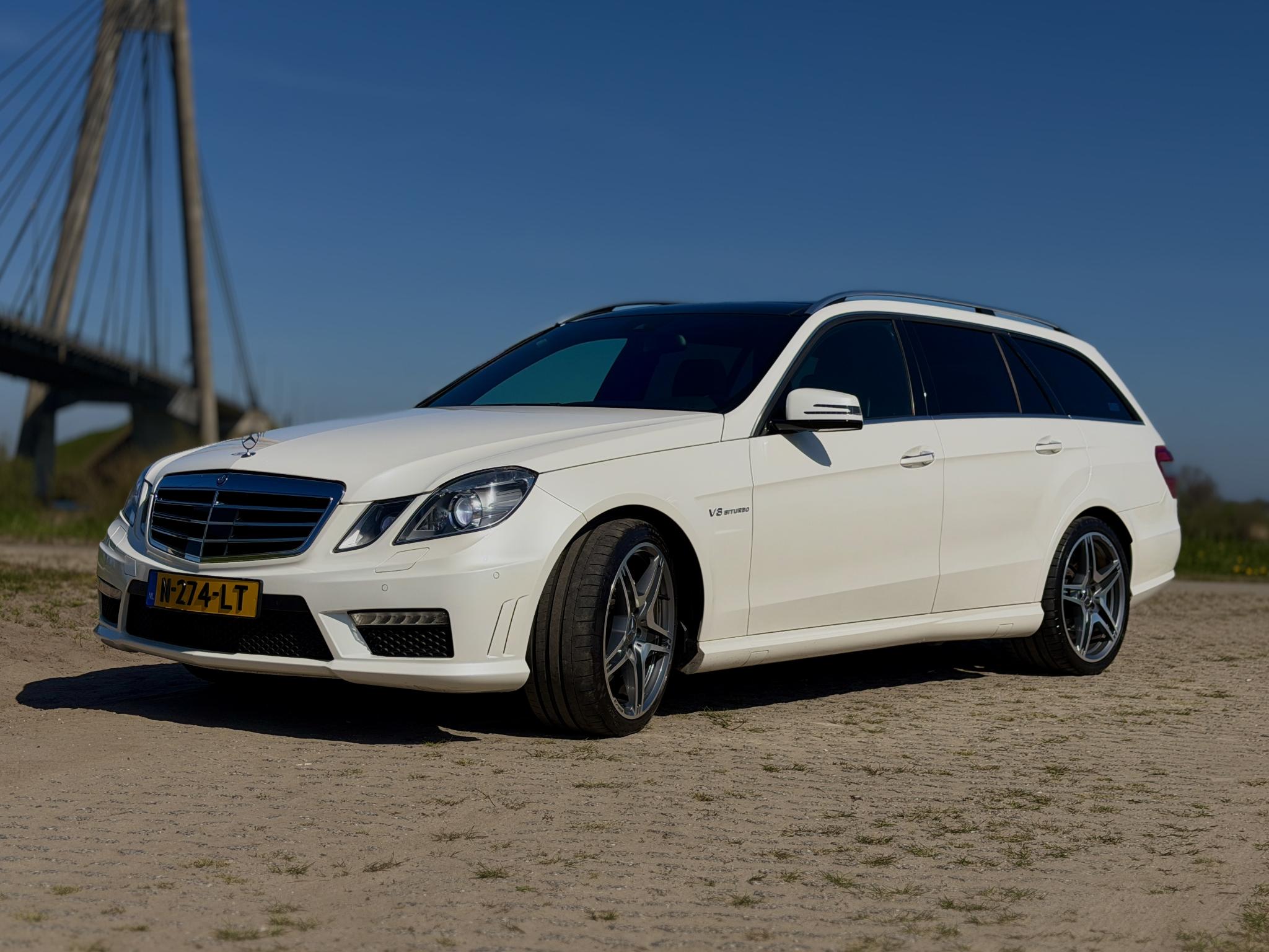 Foto van Mercedes-Benz E 63 AMG