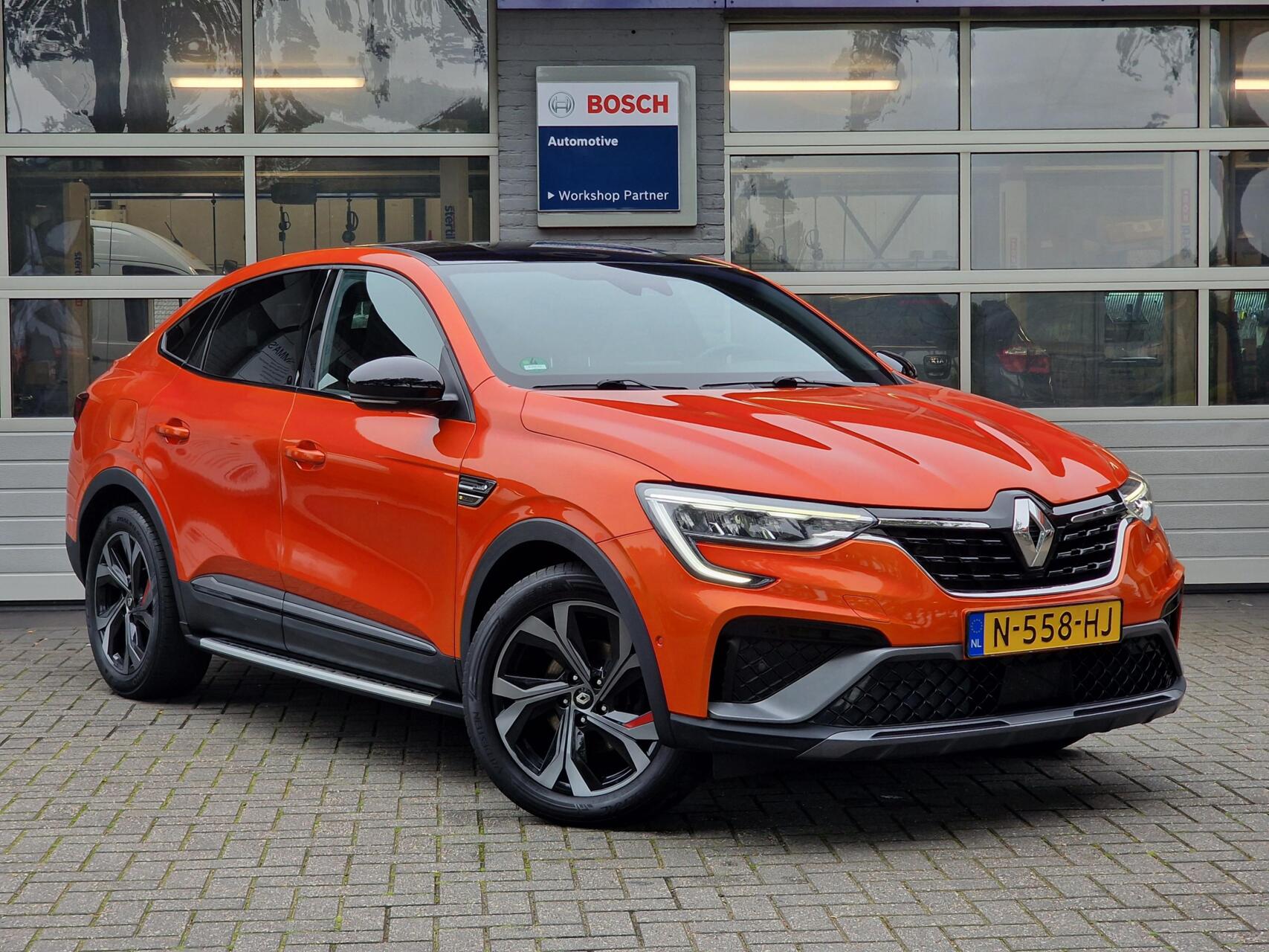 Renault Arkana E-tech 1.6 E-Tech Hybrid 145 R.S. Line|Bose|Carbon|18-inch|LED|Carplay|Camera|ACC|Stoelverwarming|Leder| 2021 - voorkant