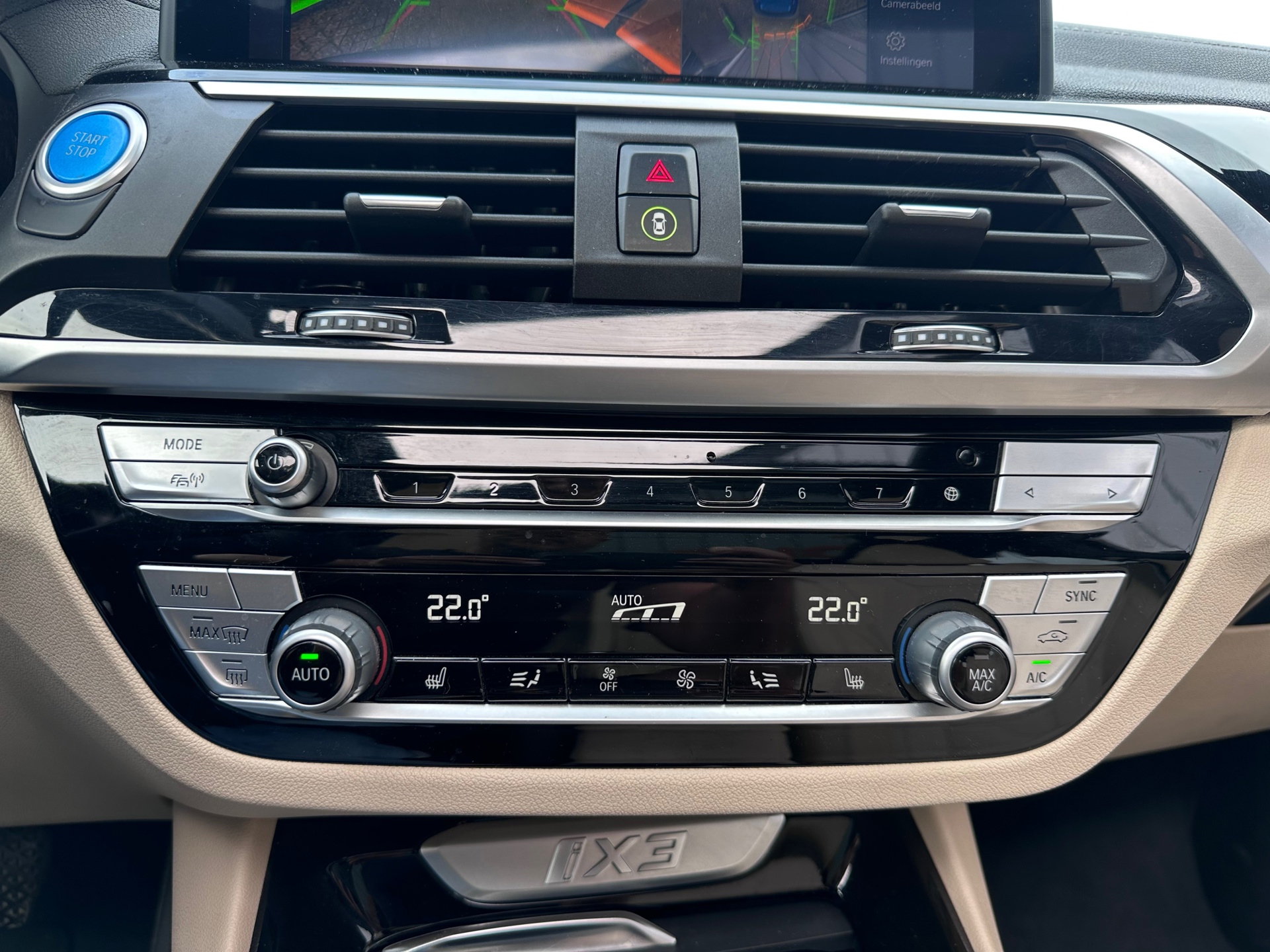 Foto van BMW Ix3