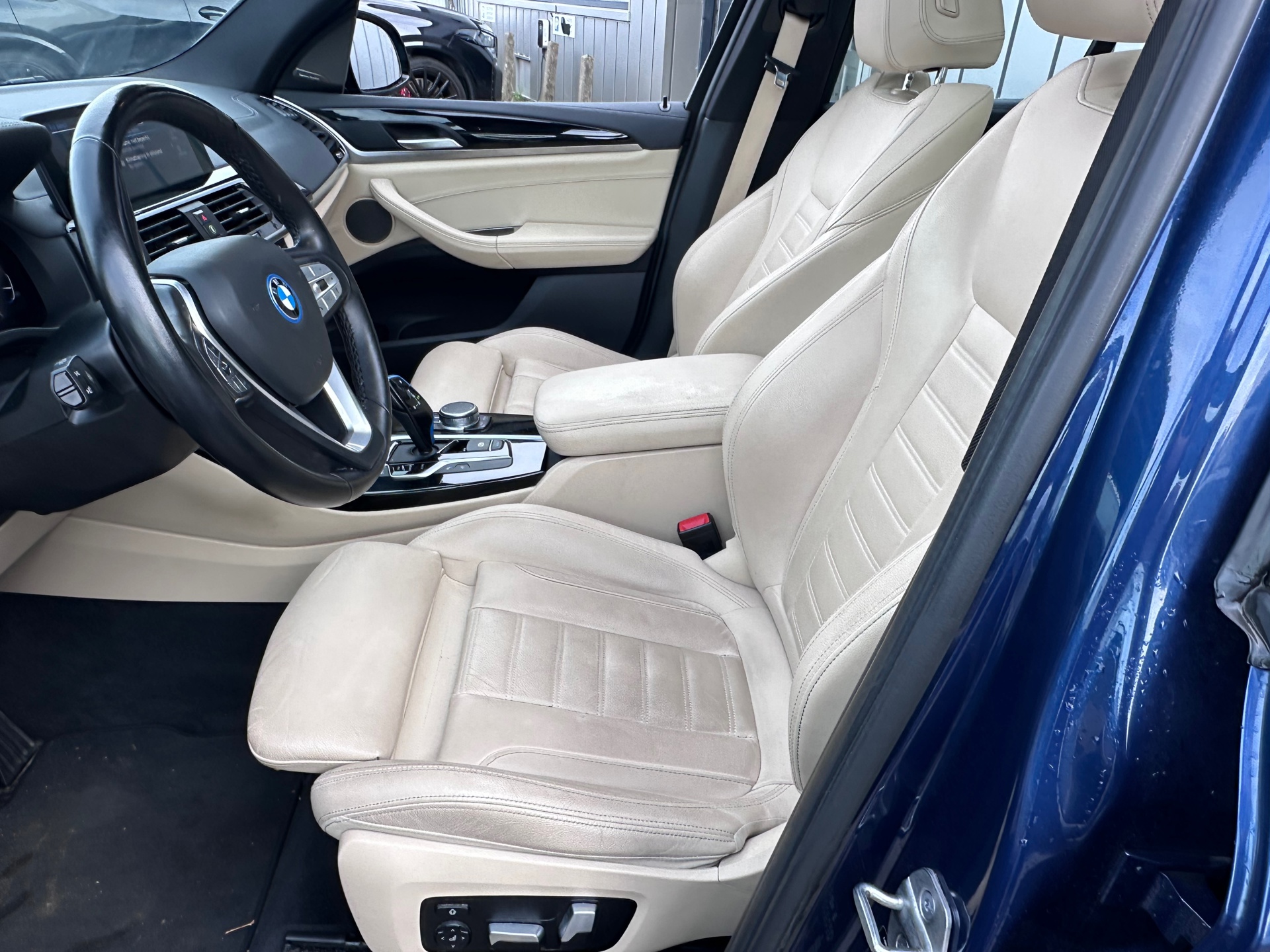 Foto van BMW Ix3