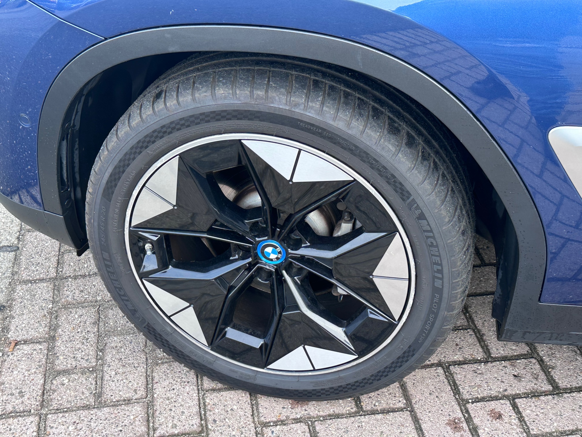 Foto van BMW Ix3