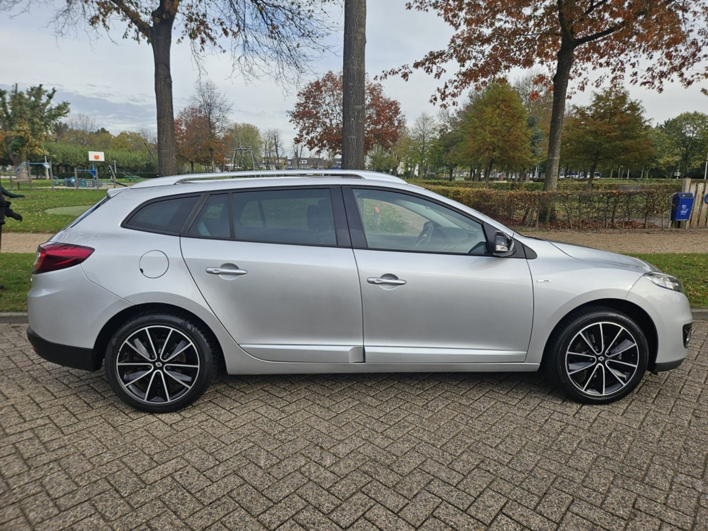 Renault Megane Estate 1.4 TCe Bose 2013 - voorkant