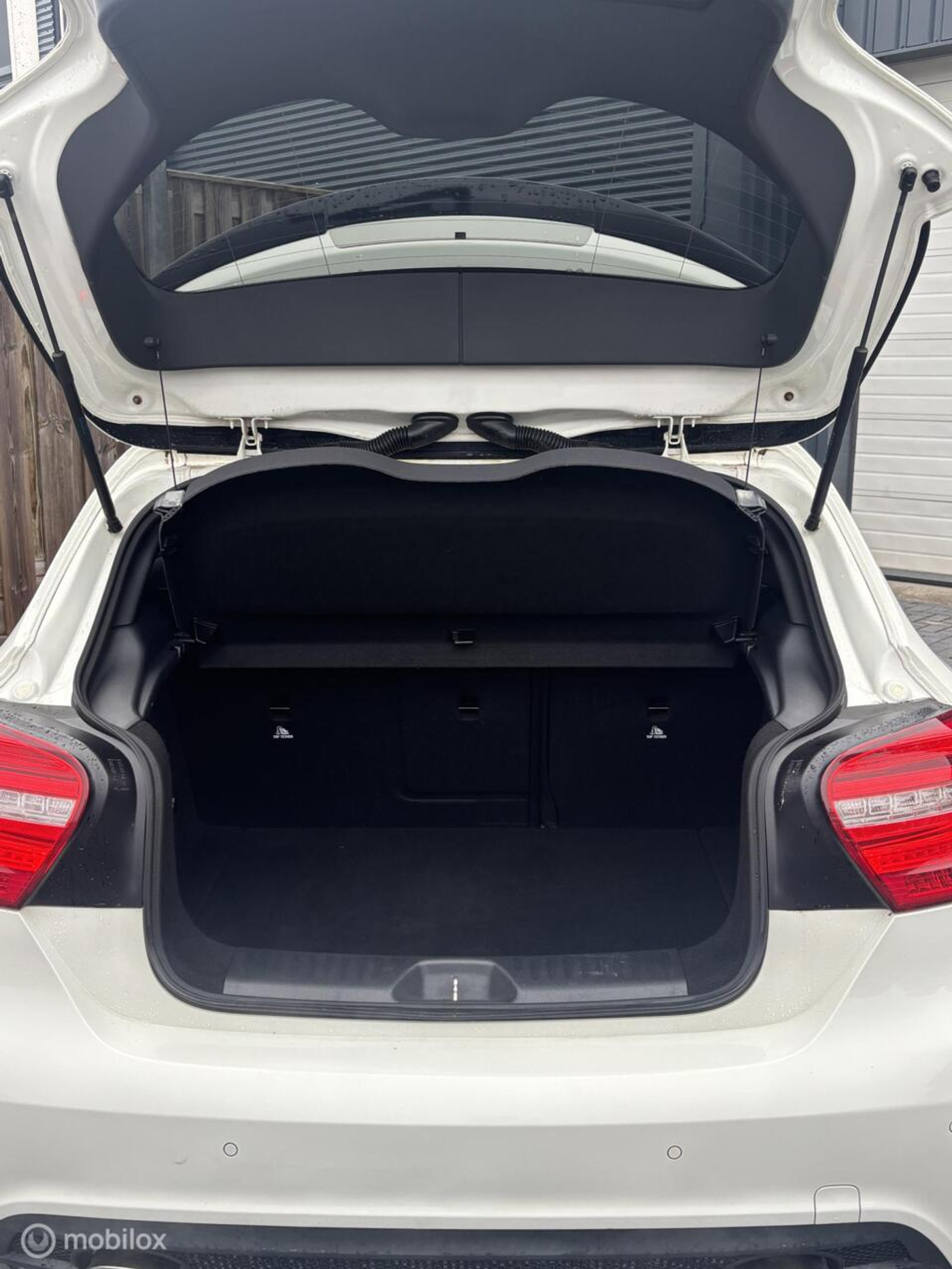 Foto van Mercedes-Benz A 180