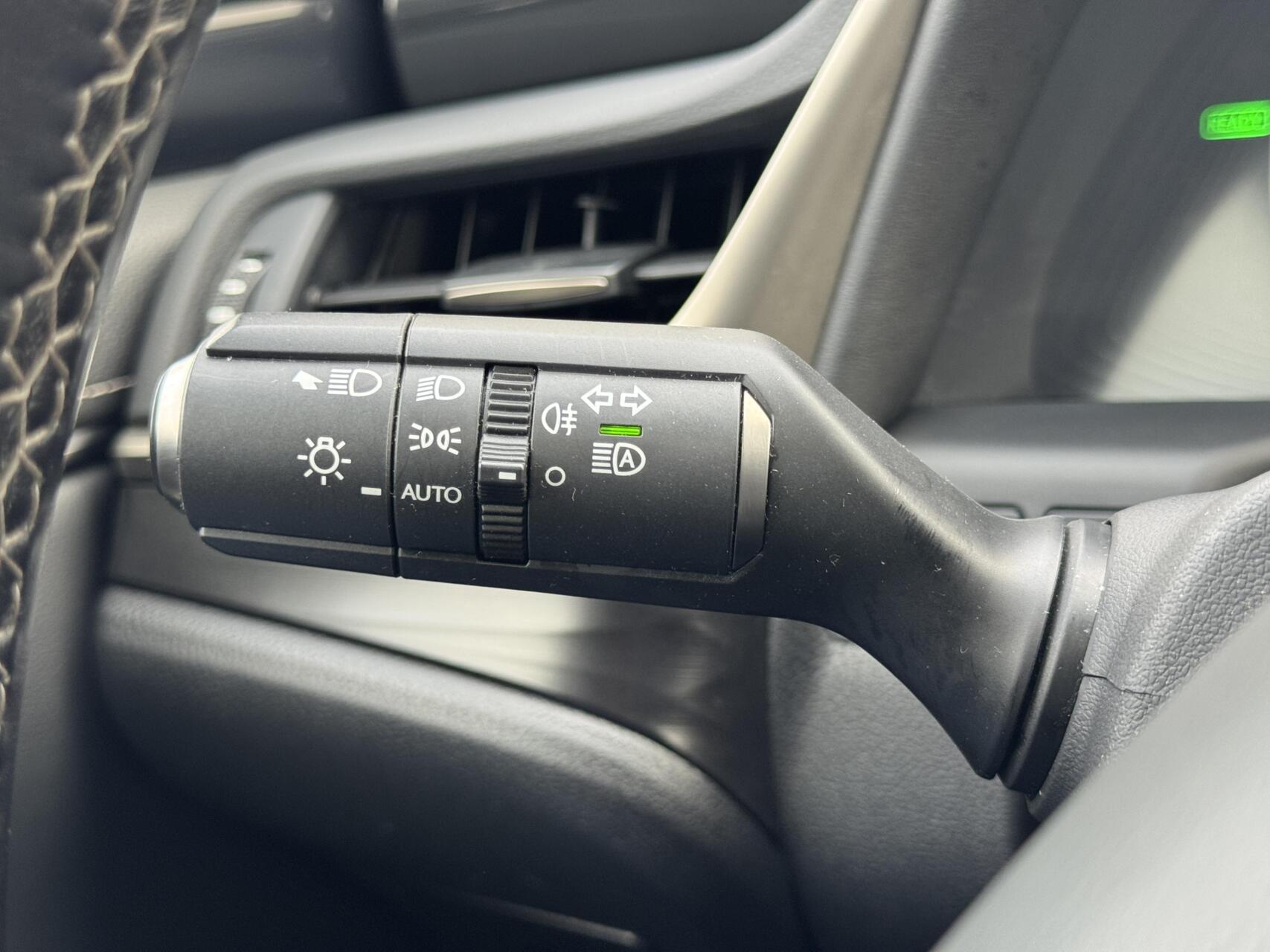 Foto van Lexus Lexus Es300h