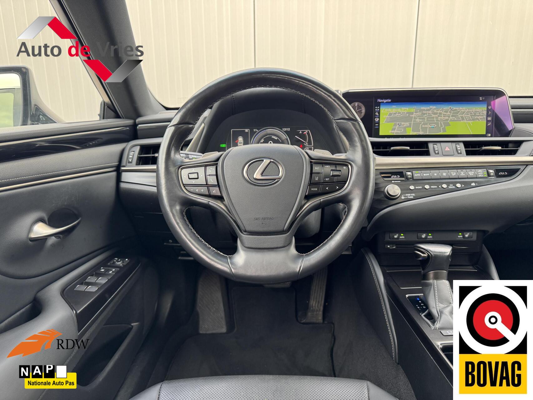 Foto van Lexus Lexus Es300h