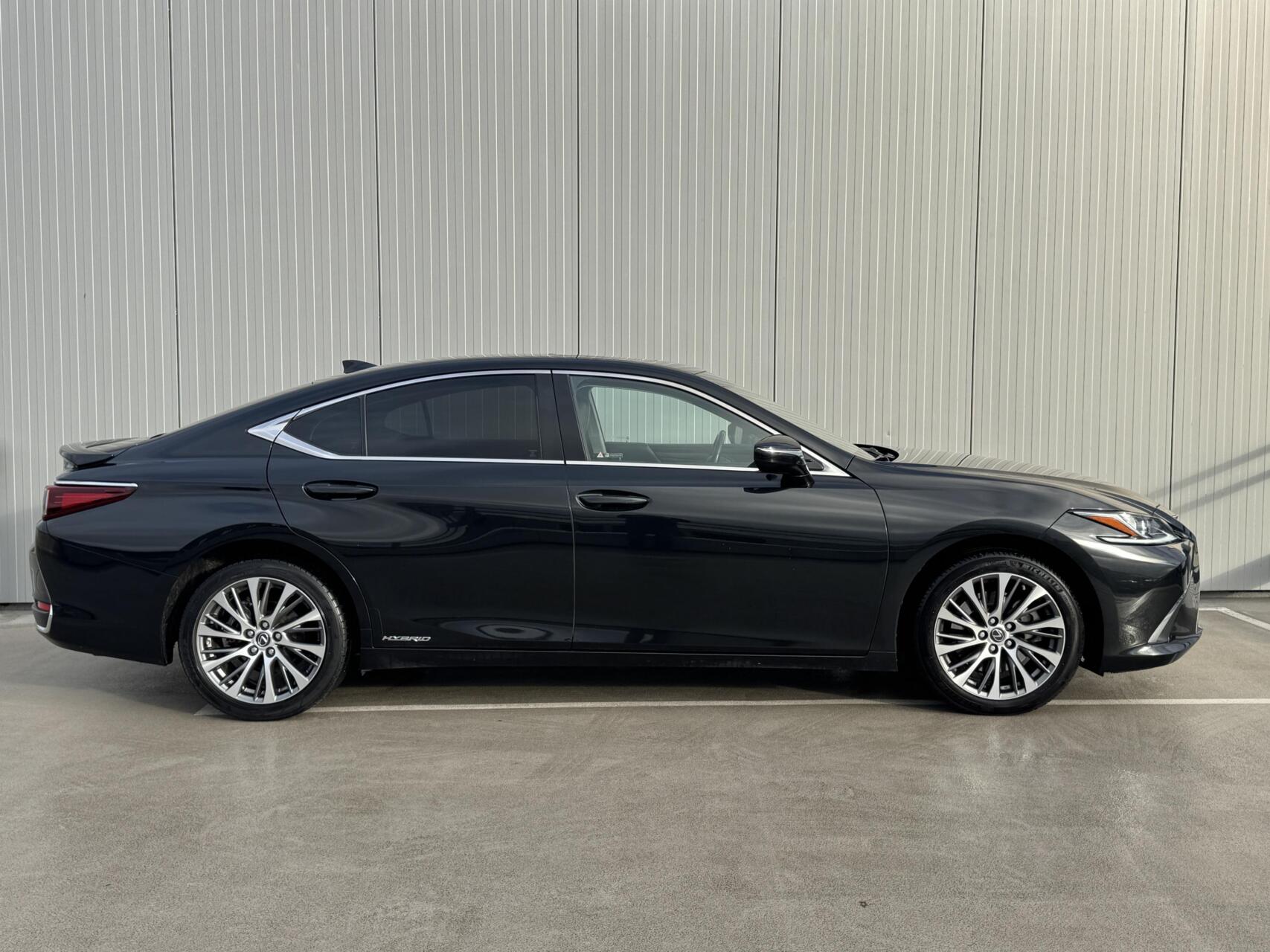 Foto van Lexus Lexus Es300h