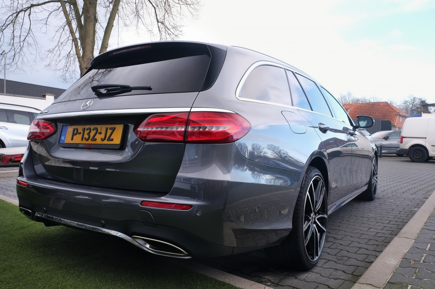 Foto van Mercedes-Benz E 250