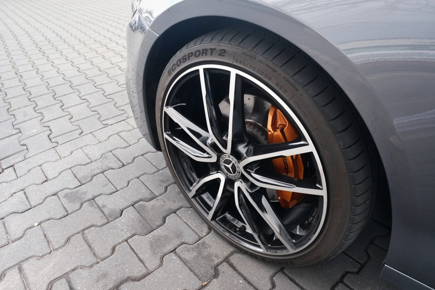 Foto van Mercedes-Benz E 250