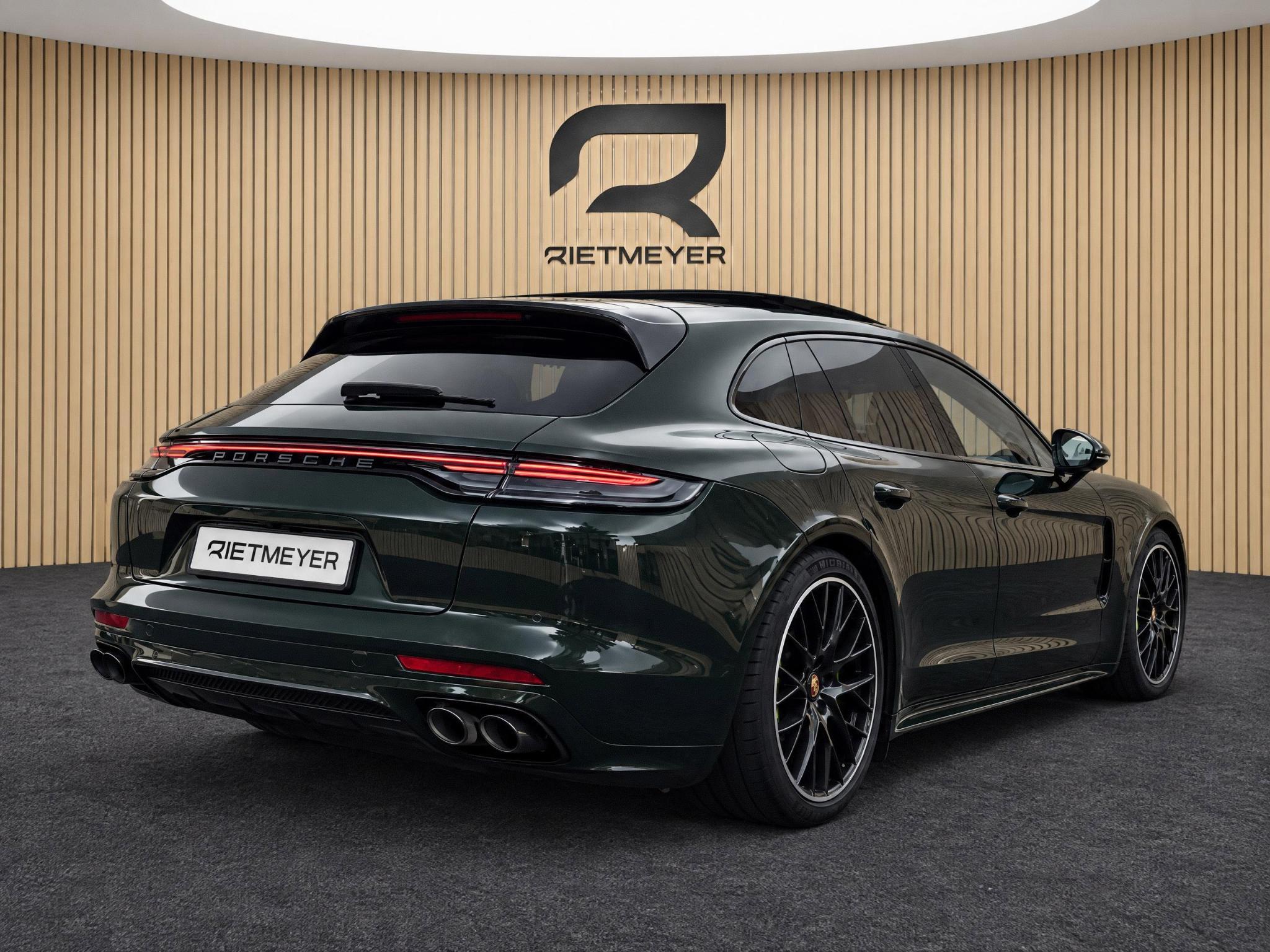 Foto van Porsche Panamera Turbo S E-hybrid