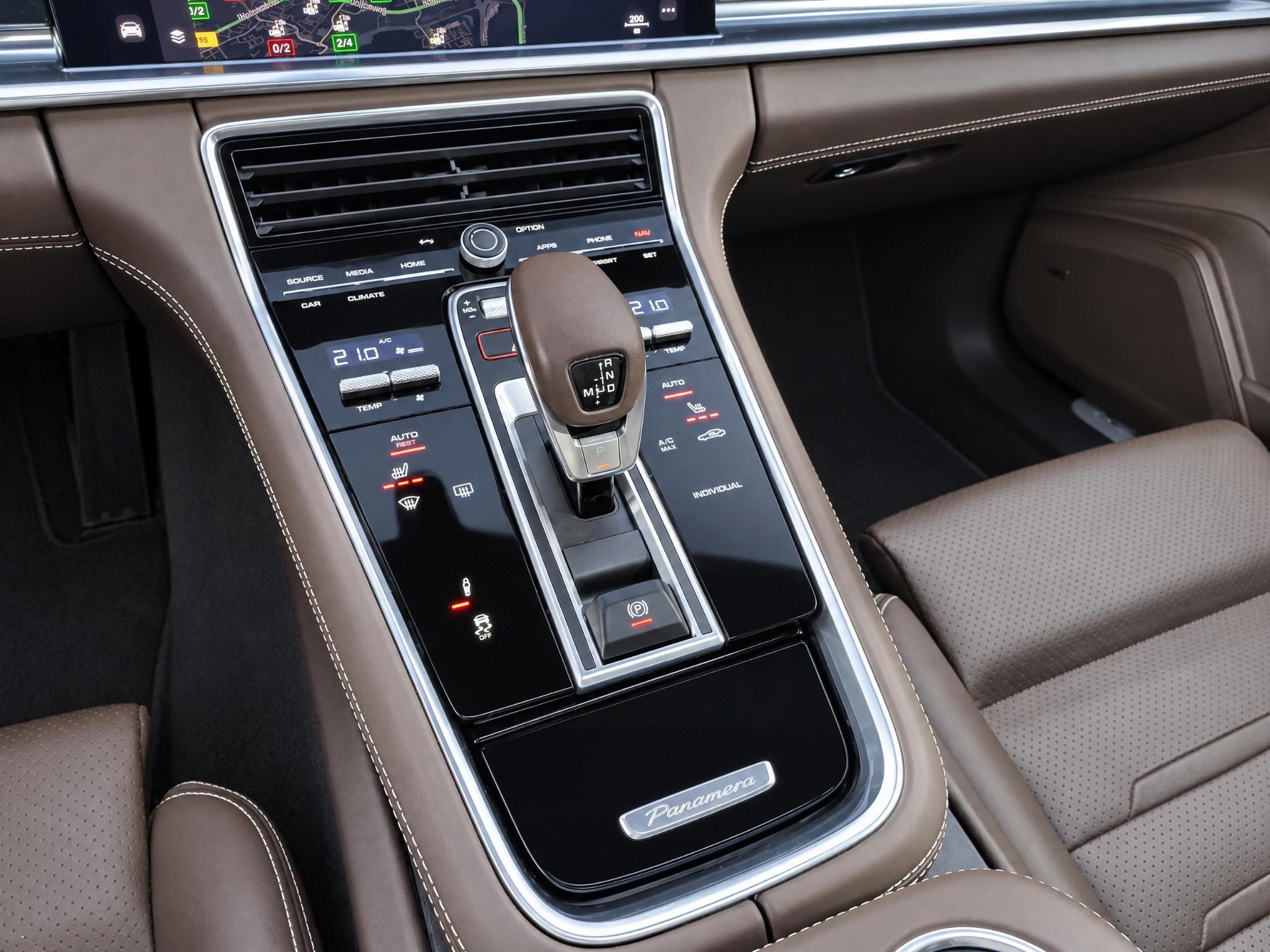 Foto van Porsche Panamera Turbo S E-hybrid