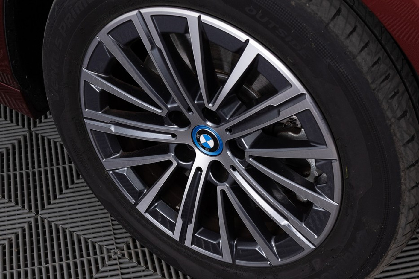 Foto van BMW 230e xDrive Active Tourer