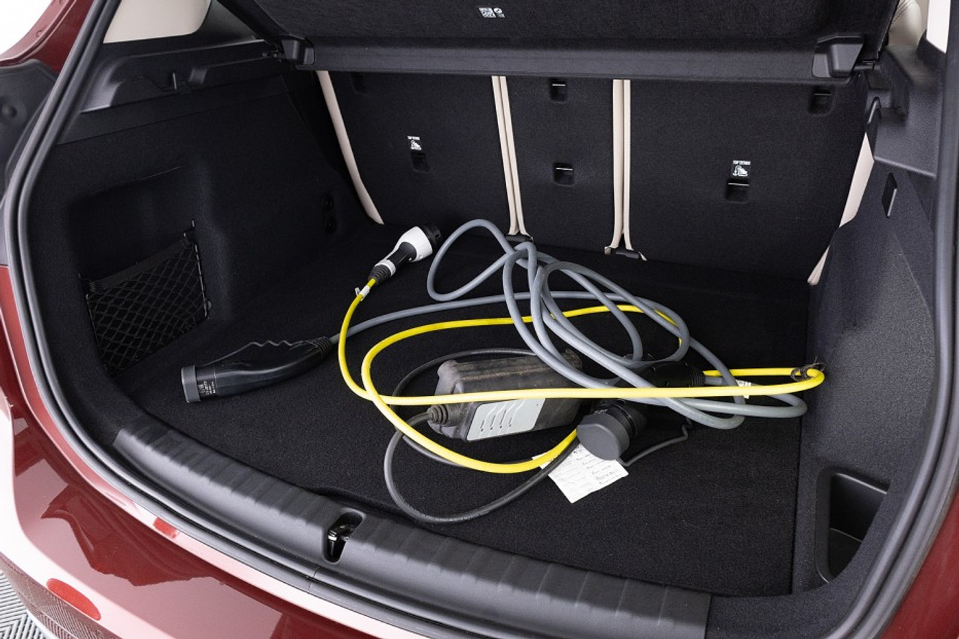 Foto van BMW 230e xDrive Active Tourer