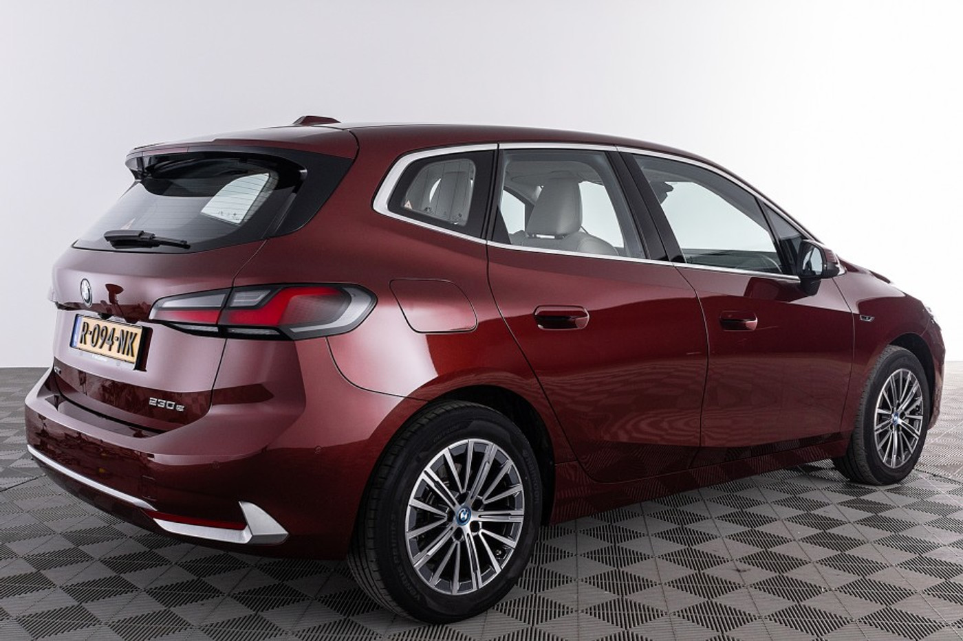 Foto van BMW 230e xDrive Active Tourer