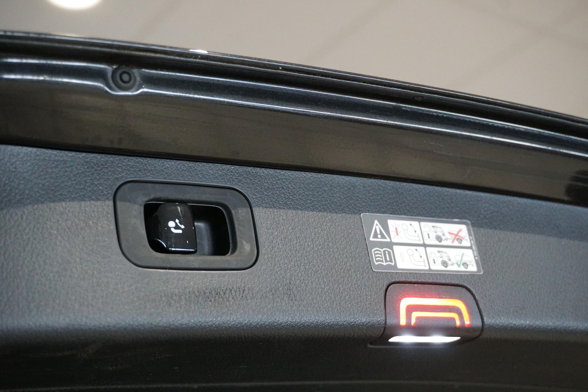 Foto van Mercedes-Benz C 300 E