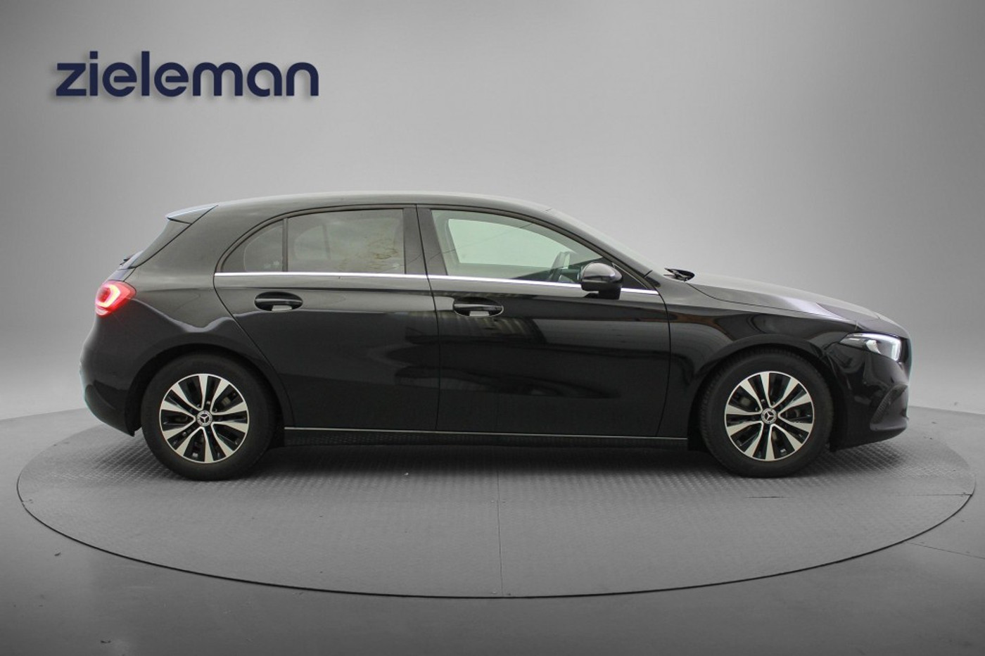 Foto van Mercedes-Benz A 180