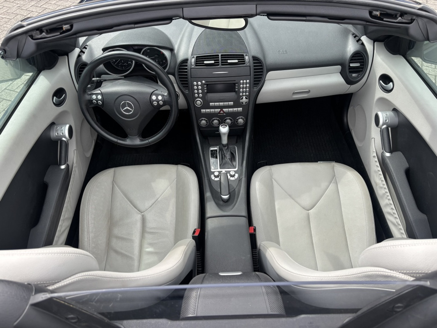 Foto van Mercedes-Benz SLK 200 Kompressor